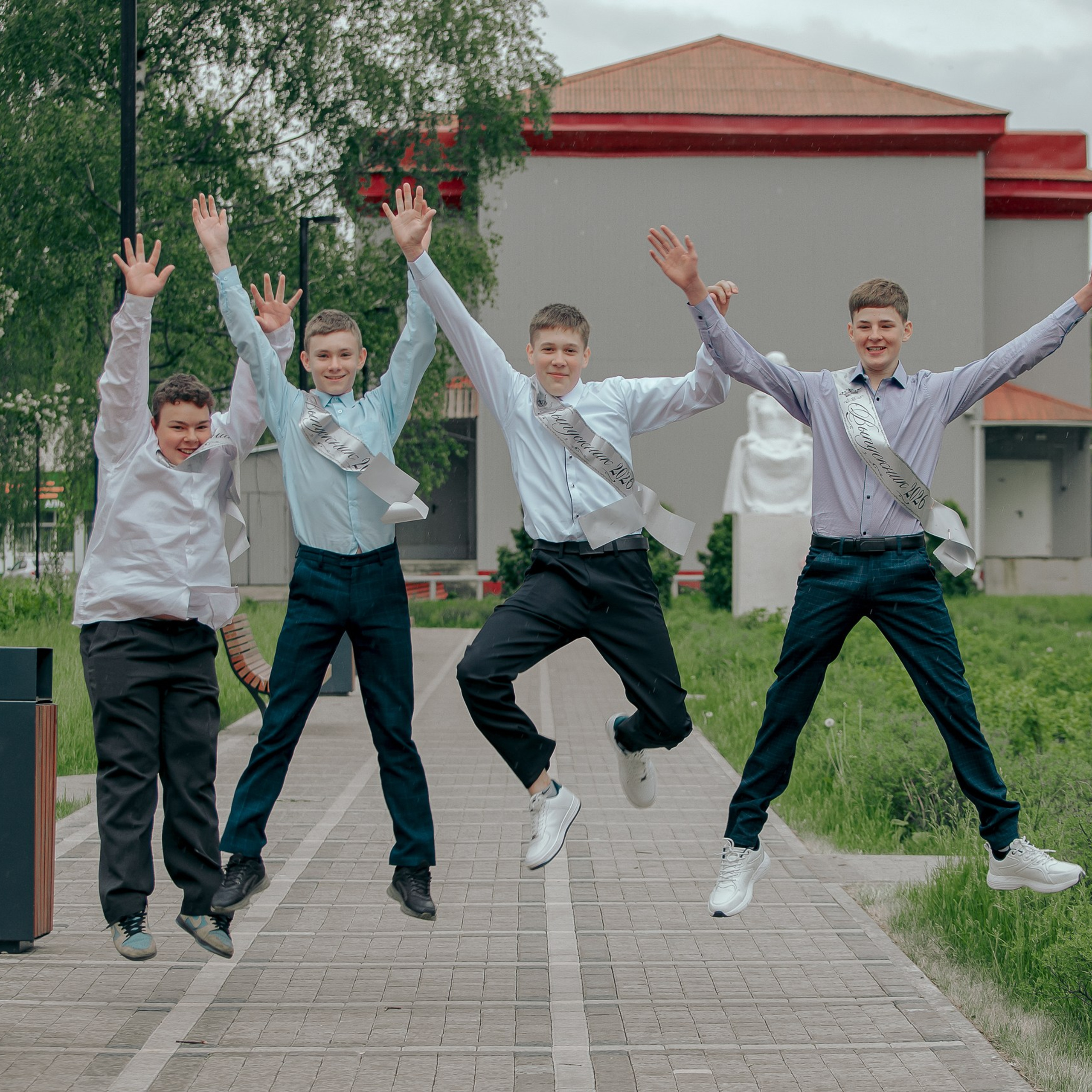 Фотосъемка для выпускного альбома в 9 классе. Фотограф Валерия Азамат — жизнь в каждом кадре