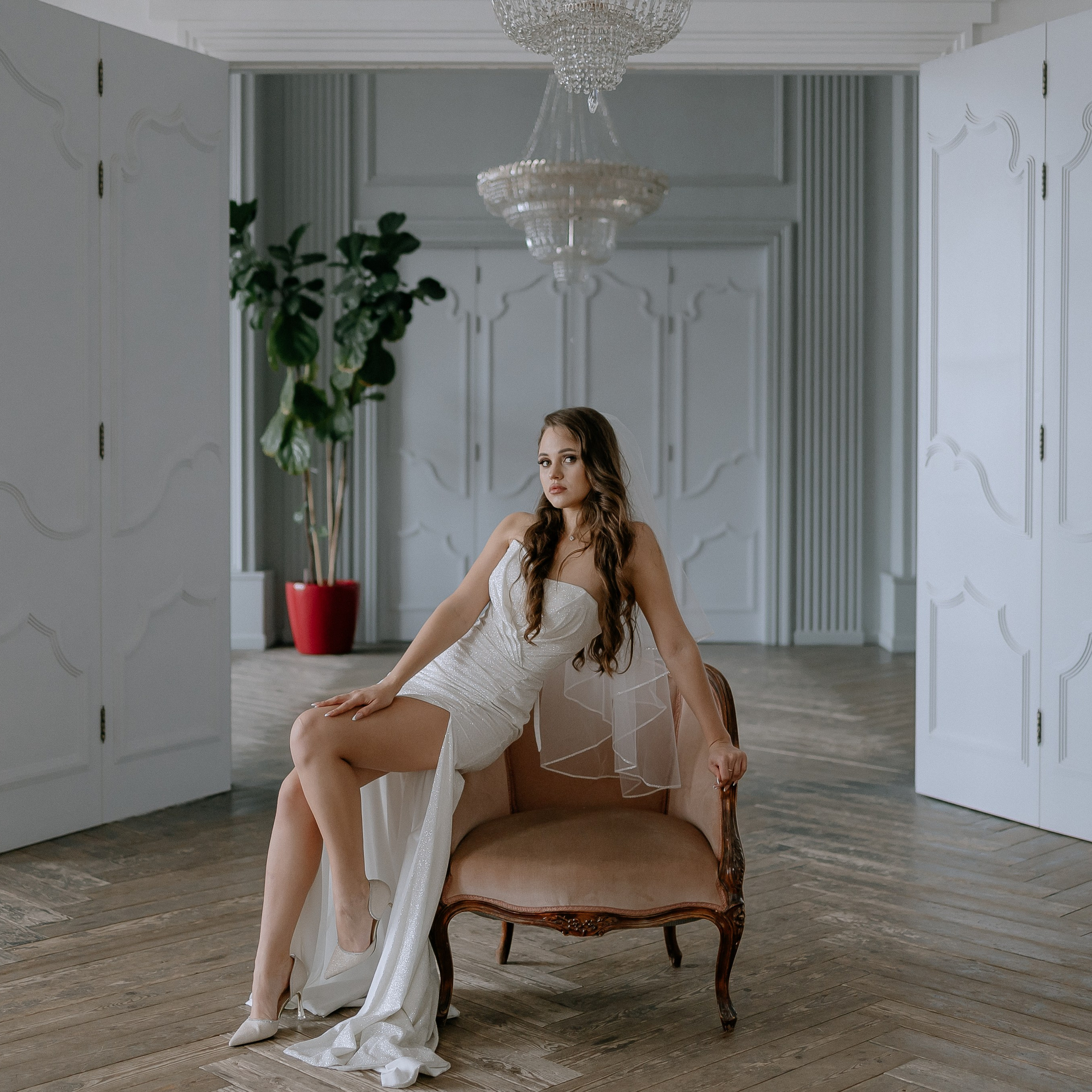 Свадебная фотосессия в фотостудии. Фотограф на свадьбу Москва.