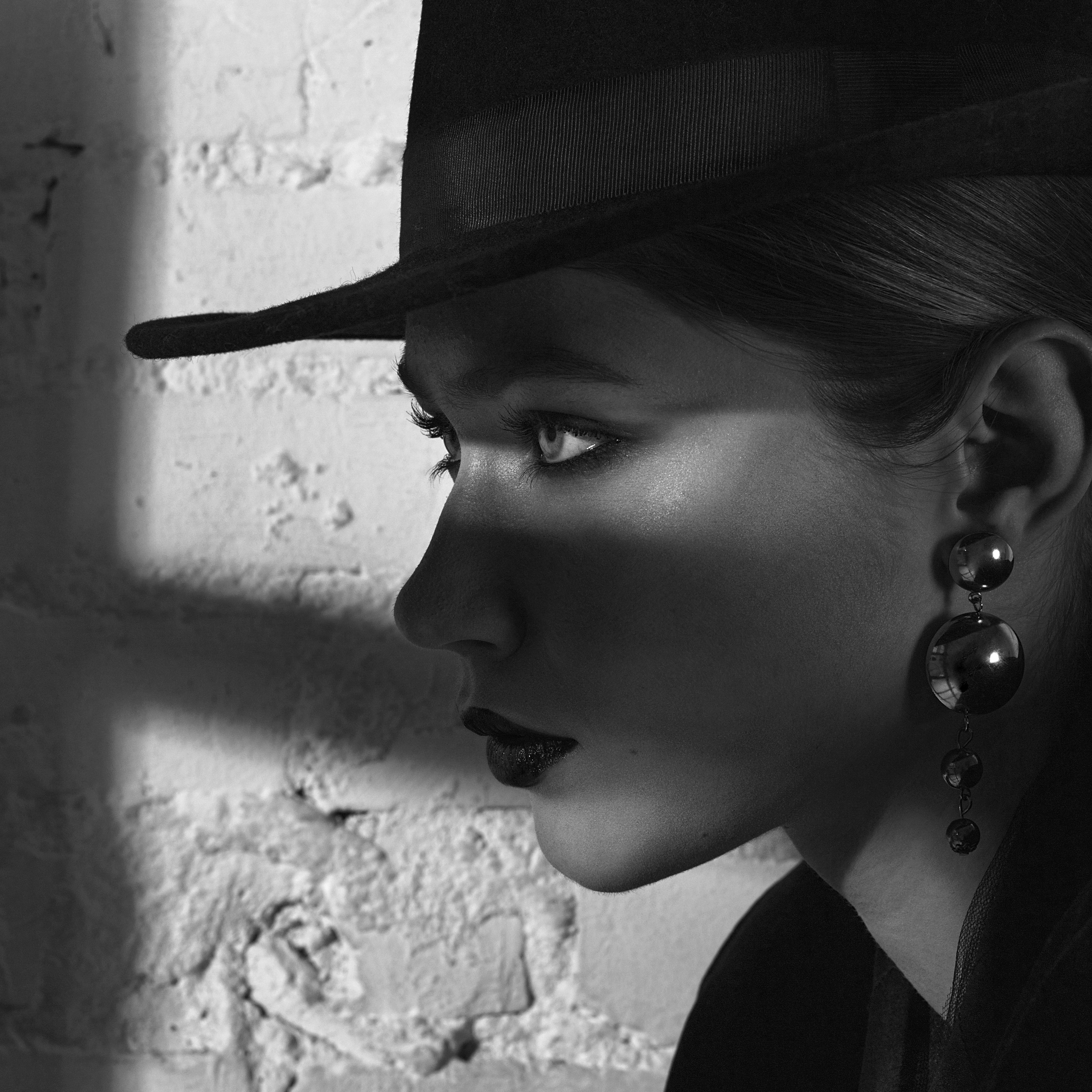 Art Nouveau Diva Malvie Magazine