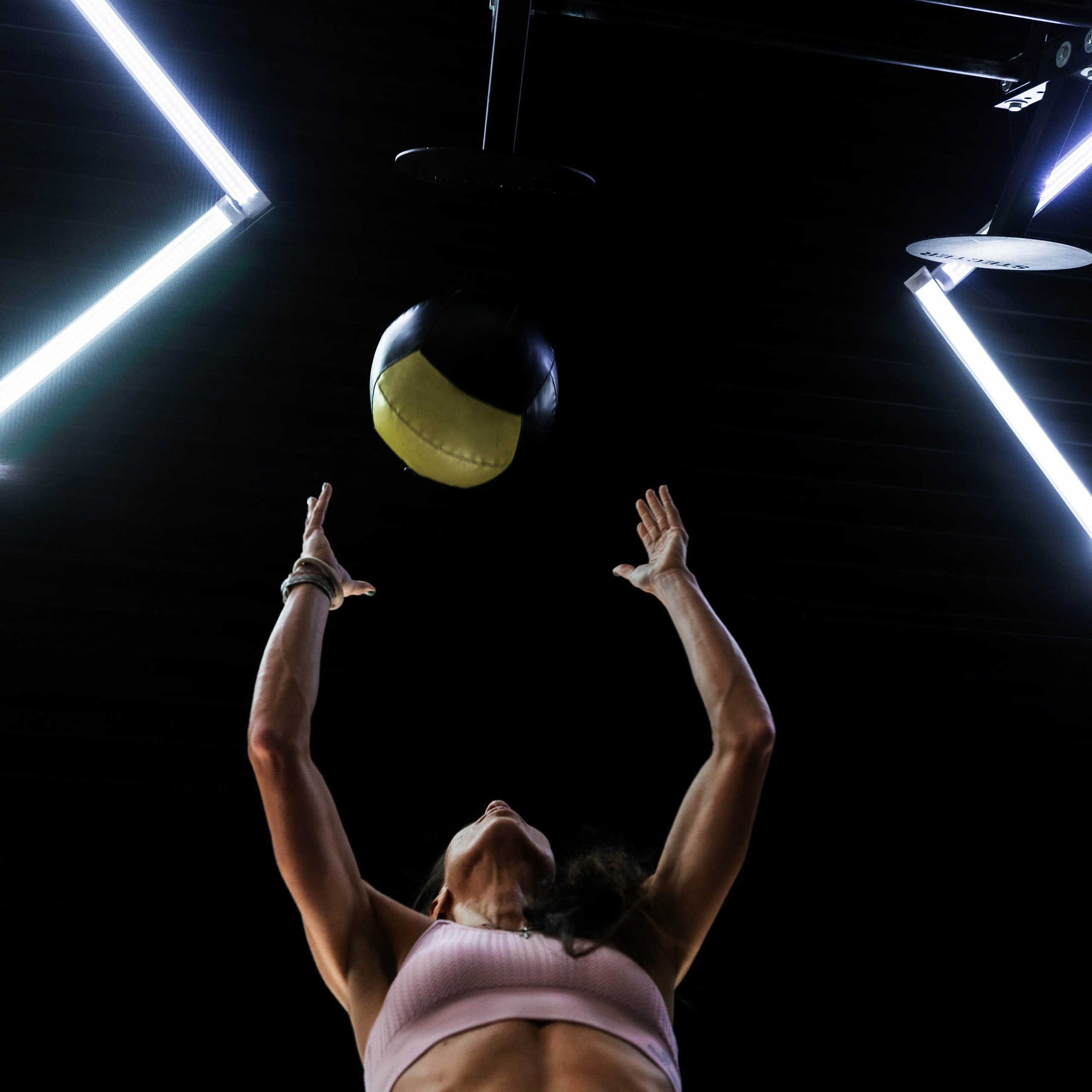 Таня спорт зал