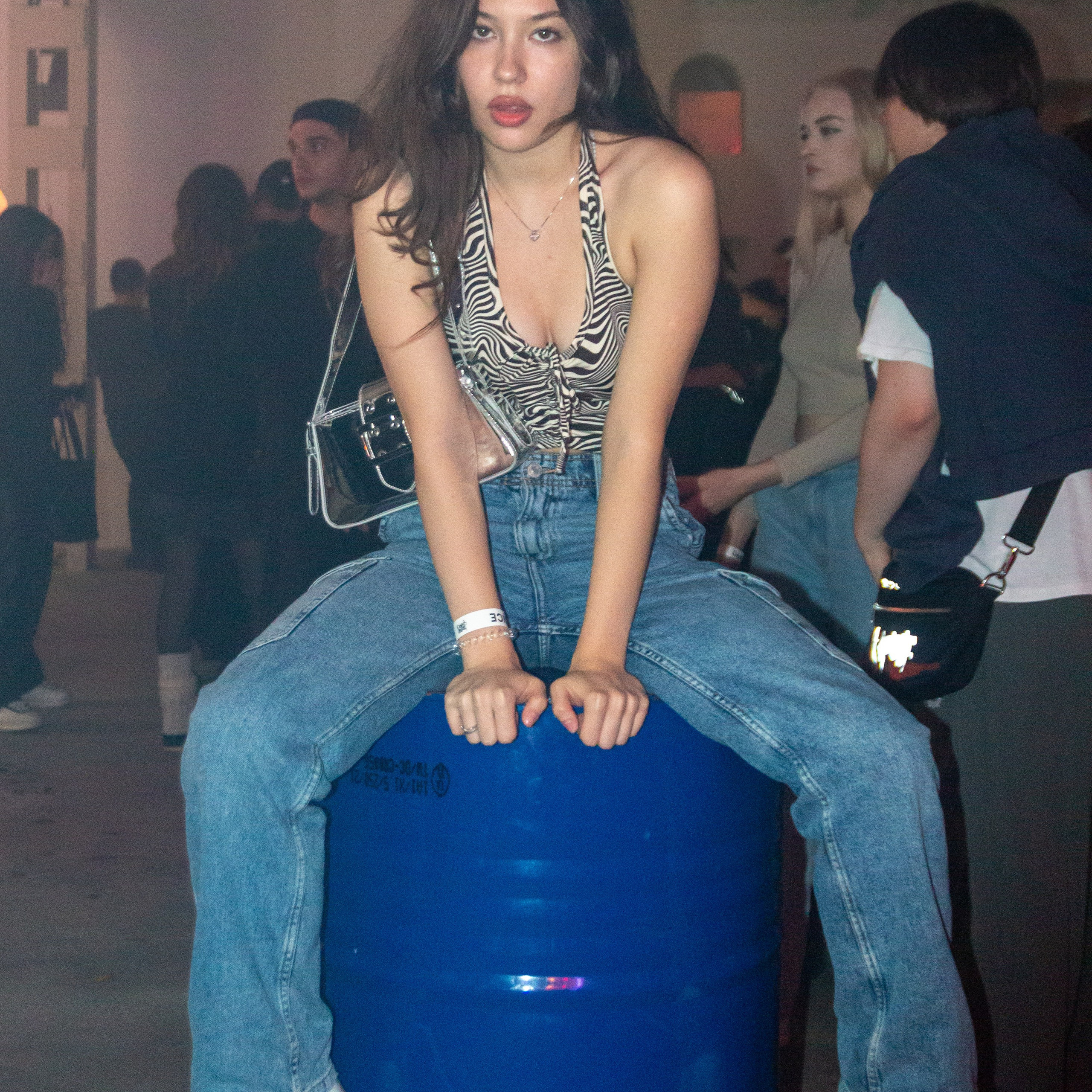 Клубы. Репортажный Фотограф в Москве | Студия| Портрет