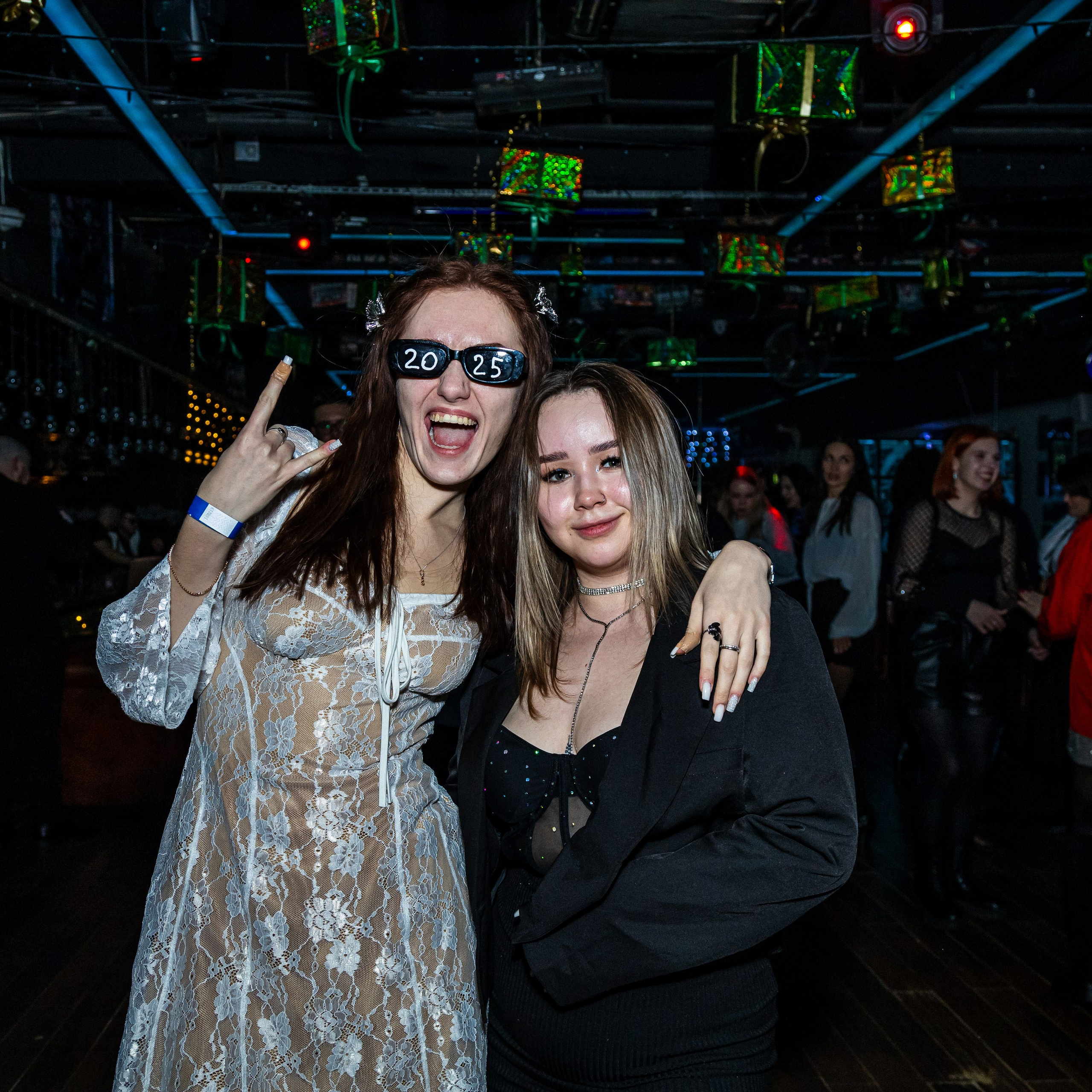 Клубы. Репортажный Фотограф в Москве | Студия| Портрет