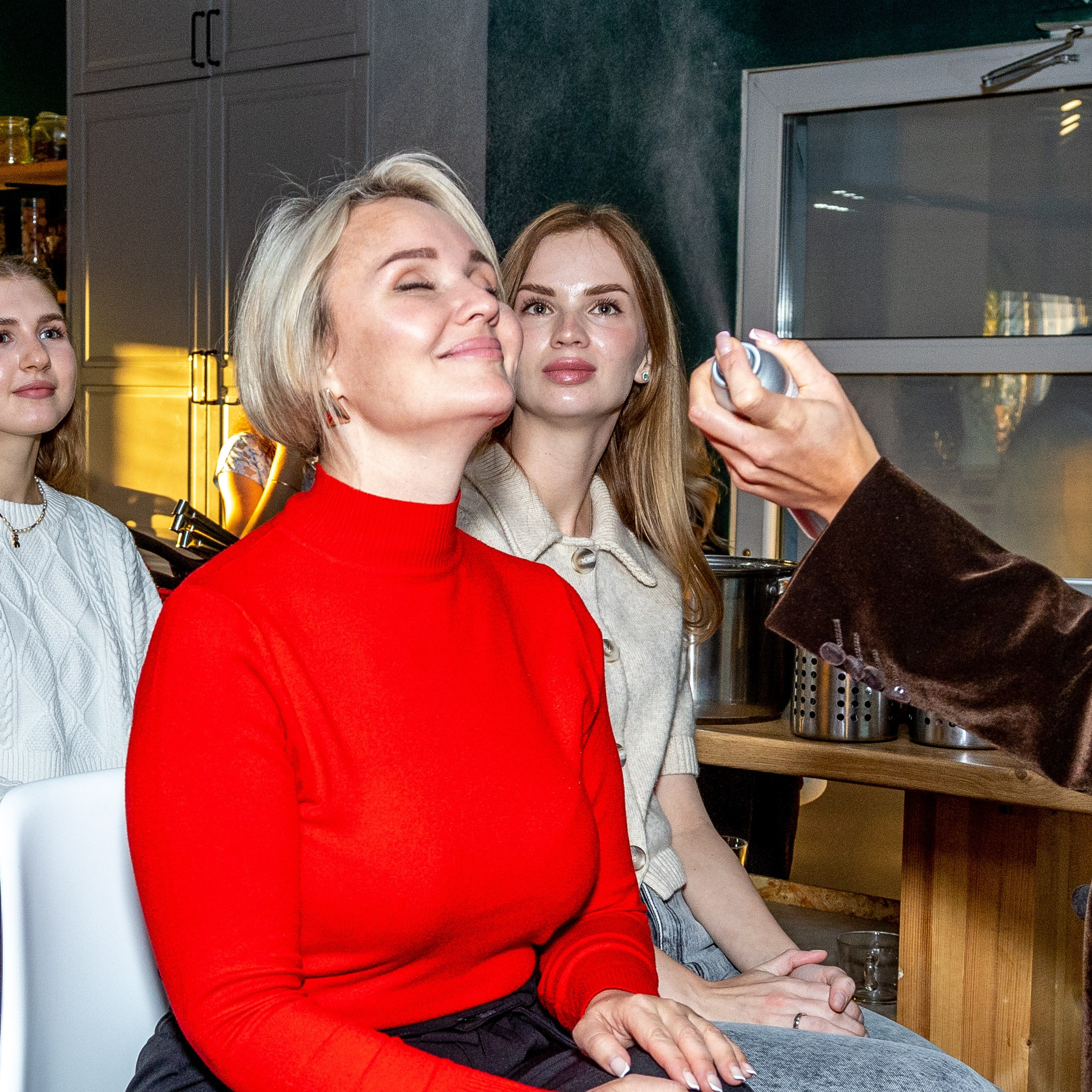 ESTHEDERM. Репортажный Фотограф в Москве | Студия| Портрет