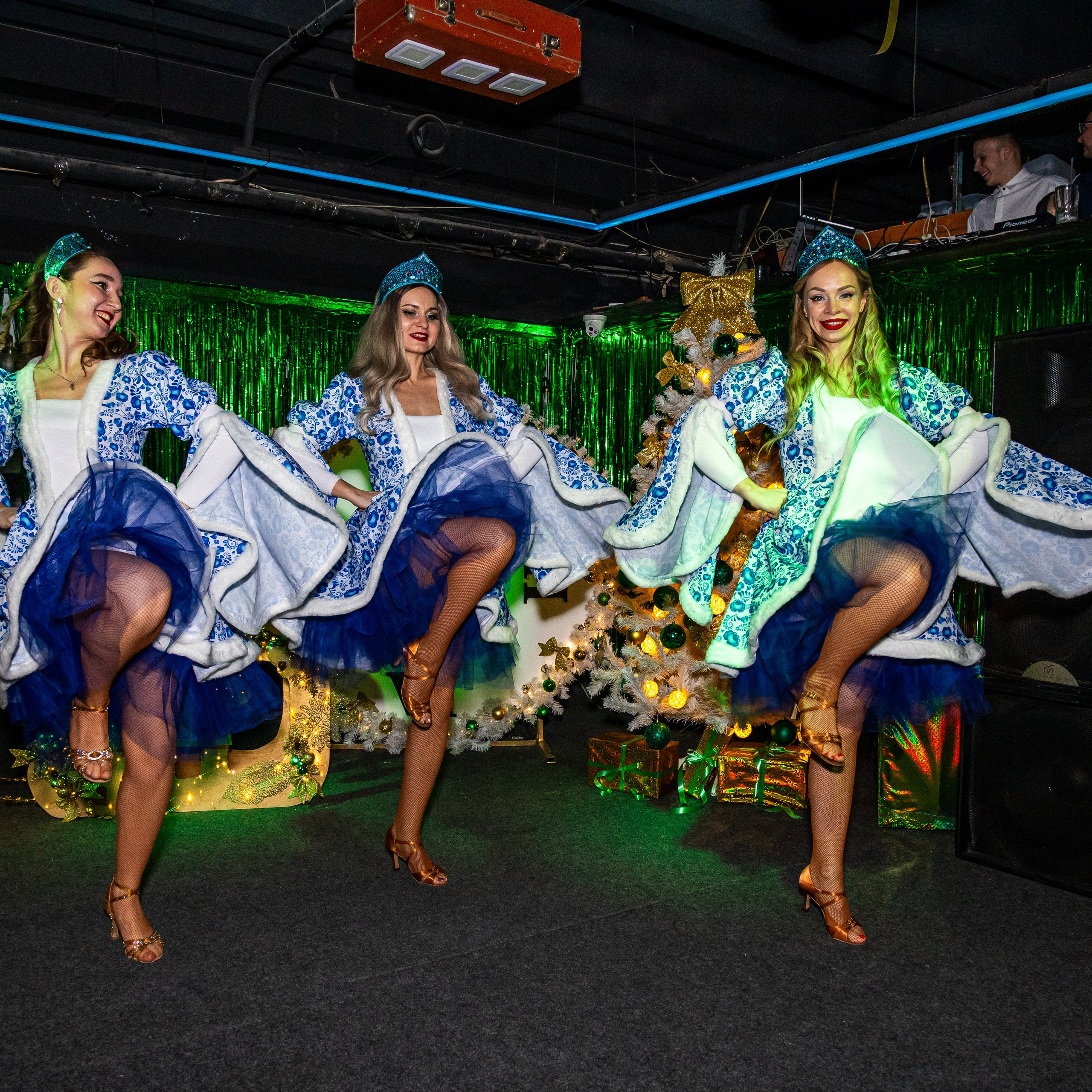 Клубы. Репортажный Фотограф в Москве | Студия| Портрет