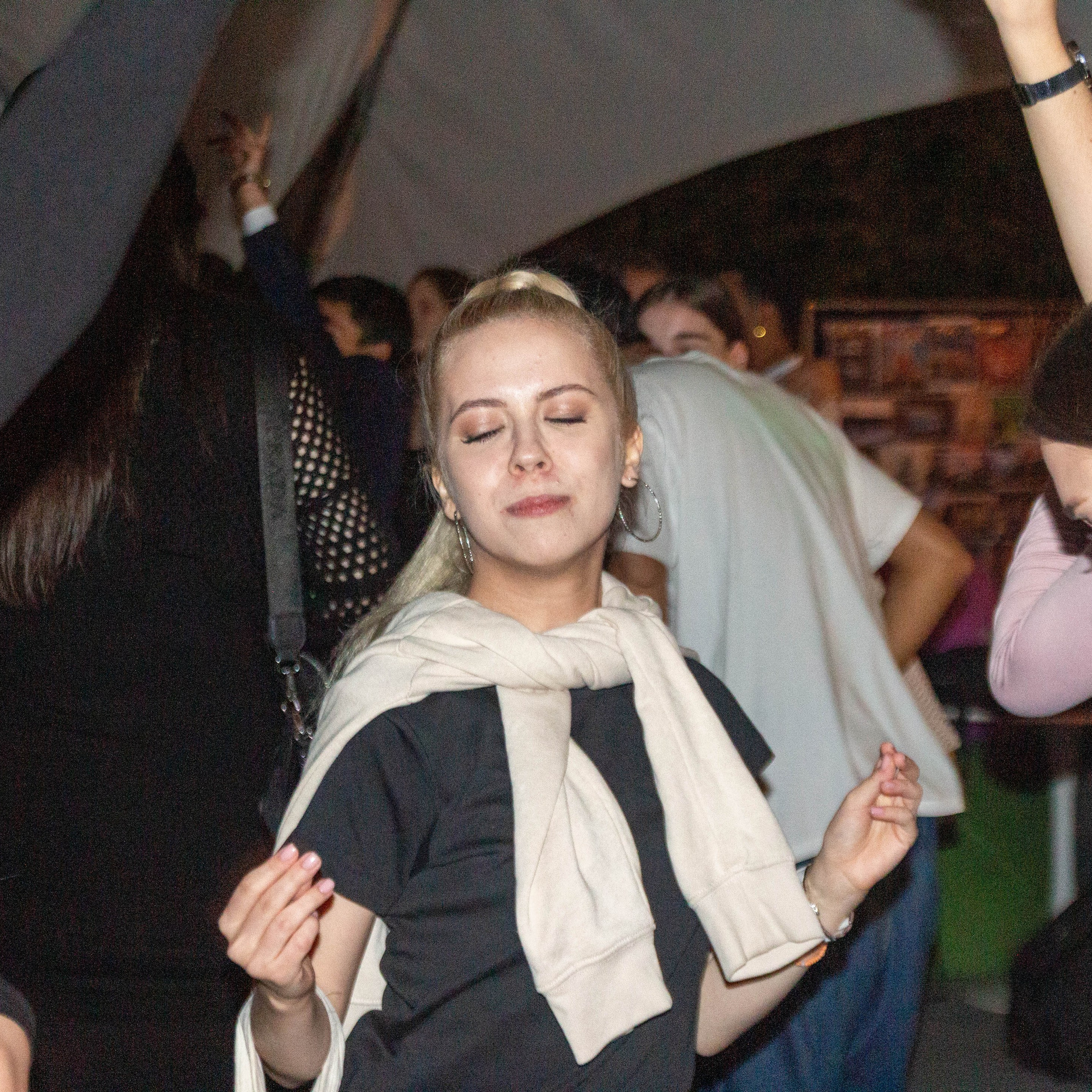 Вечеринка в Шатре. Репортажный Фотограф в Москве | Студия| Портрет