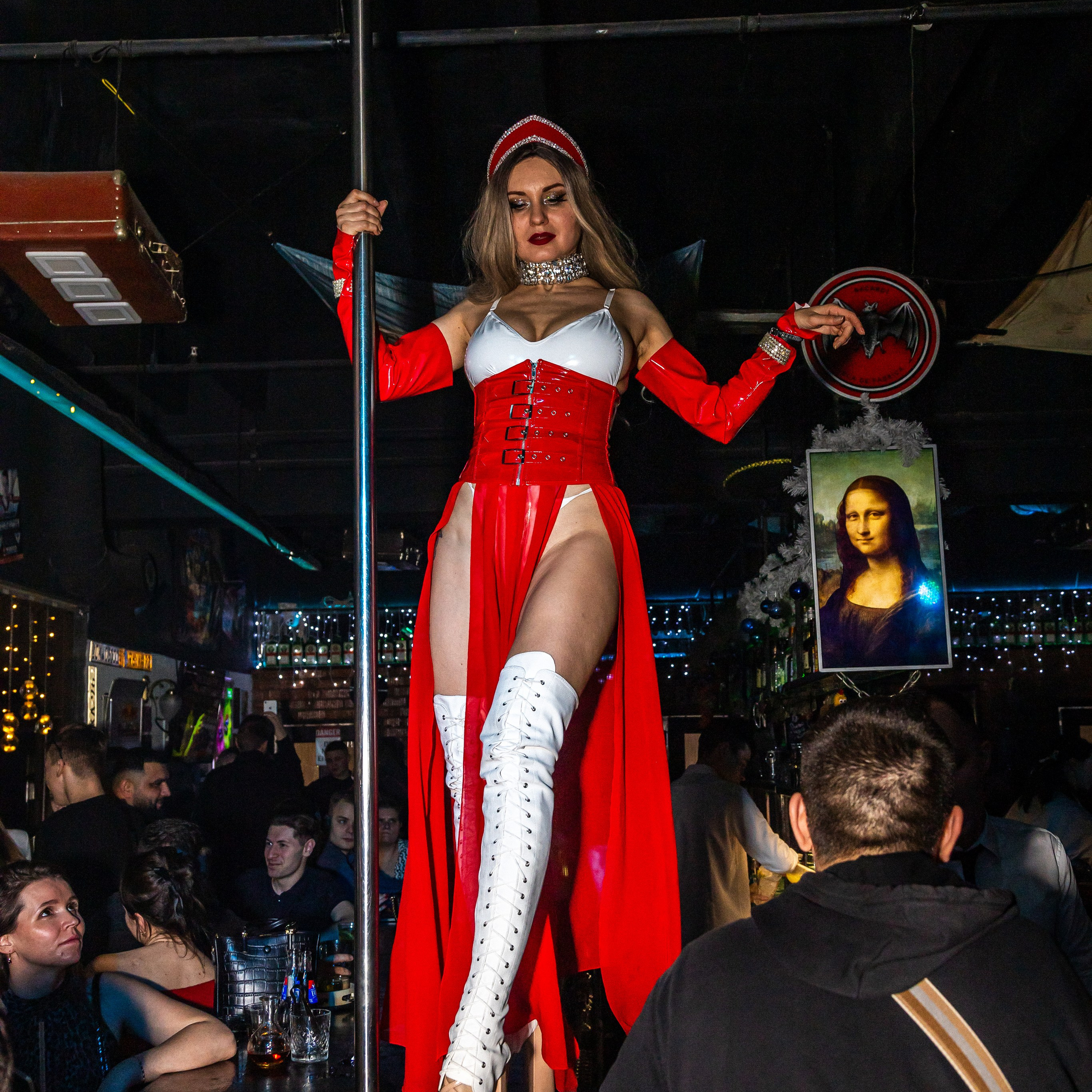 Клубы. Репортажный Фотограф в Москве | Студия| Портрет