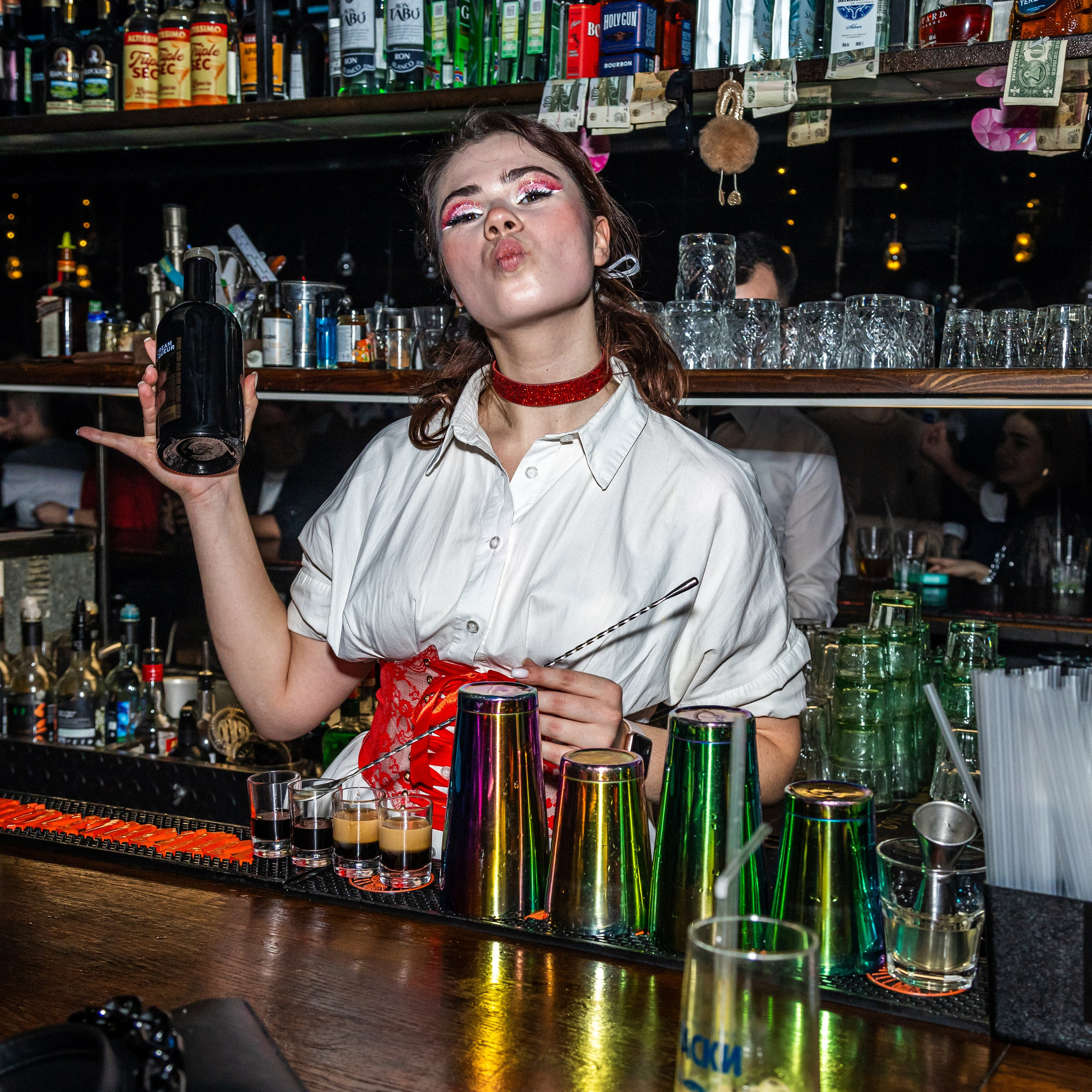 Клубы. Репортажный Фотограф в Москве | Студия| Портрет