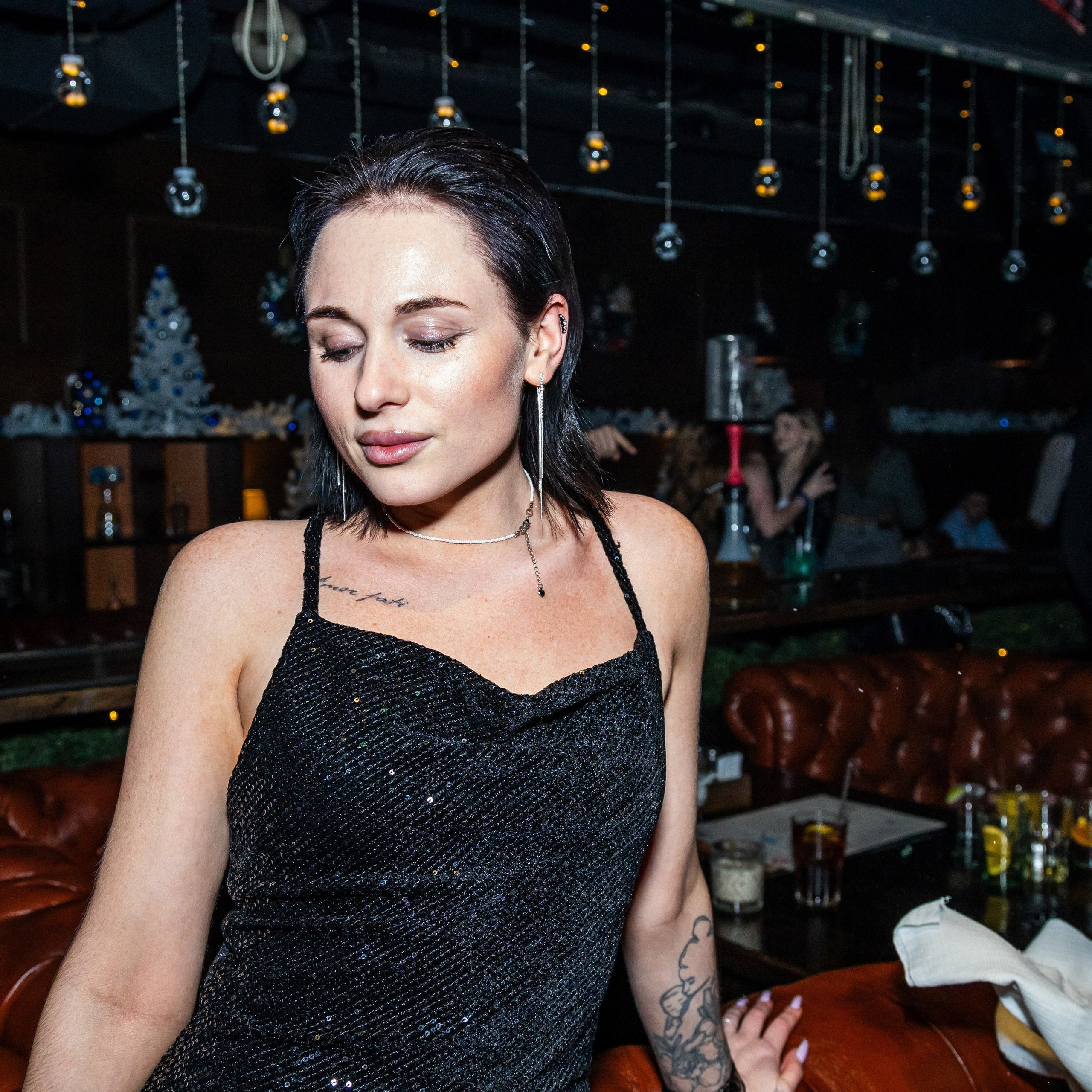 Клубы. Репортажный Фотограф в Москве | Студия| Портрет