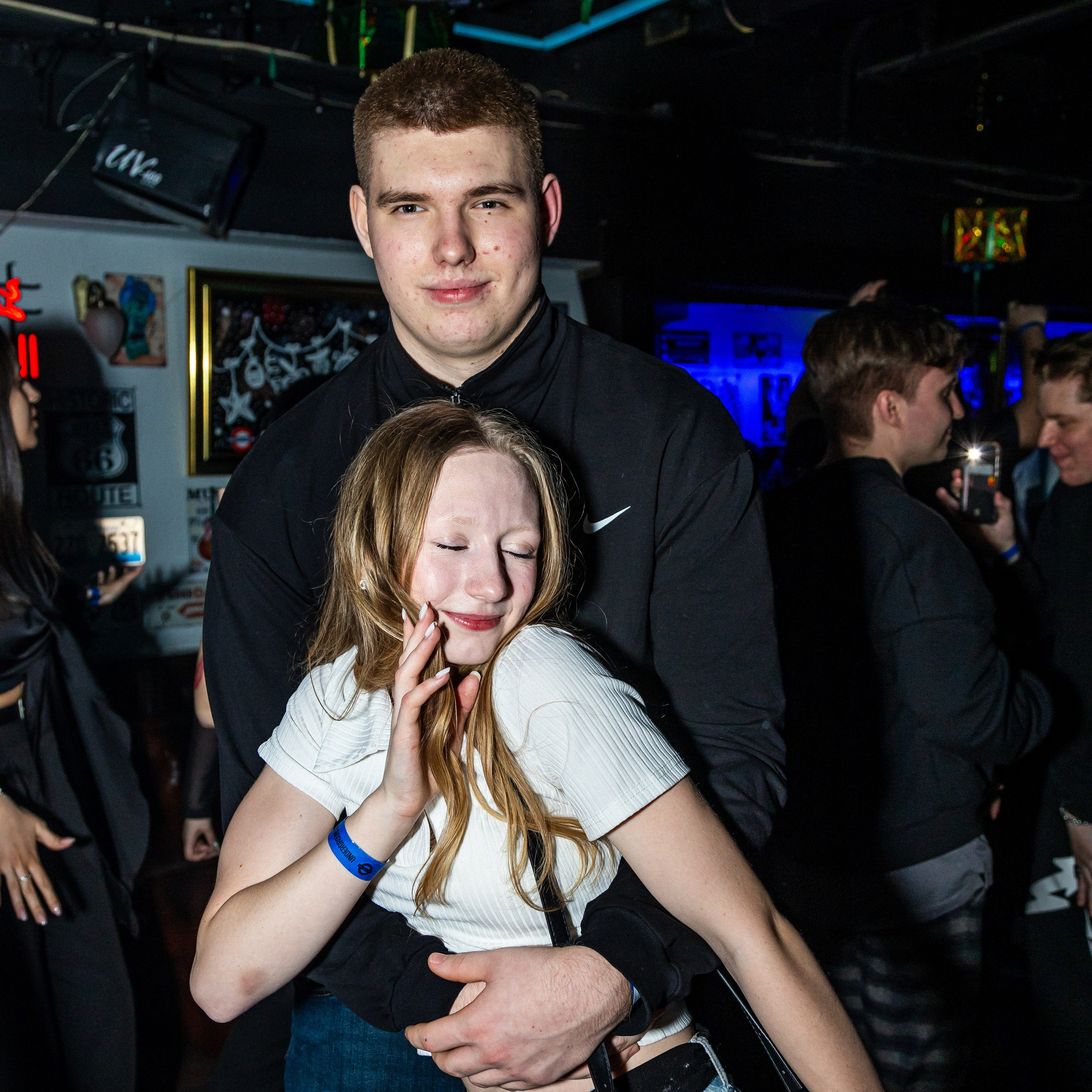 Клубы. Репортажный Фотограф в Москве | Студия| Портрет