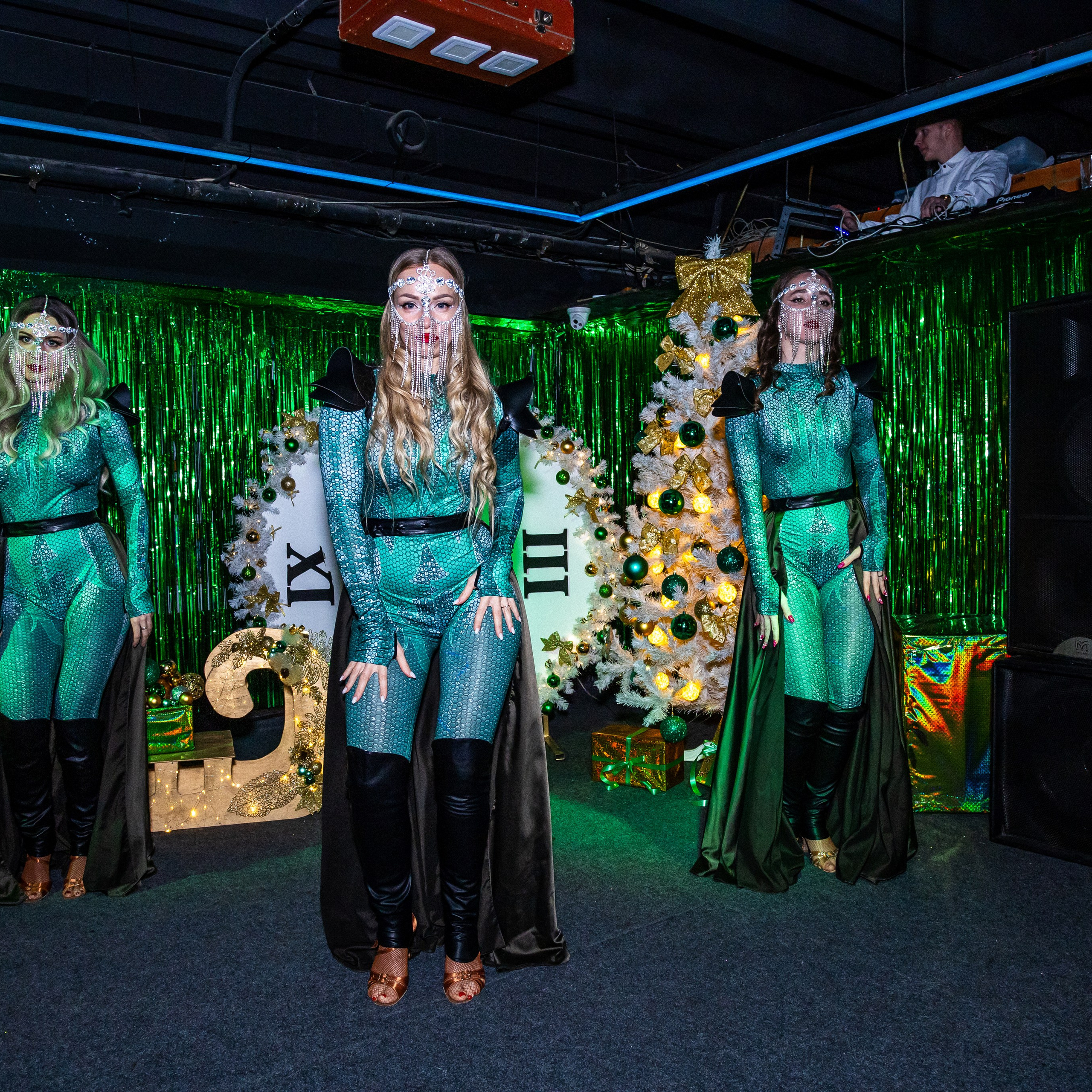 Клубы. Репортажный Фотограф в Москве | Студия| Портрет