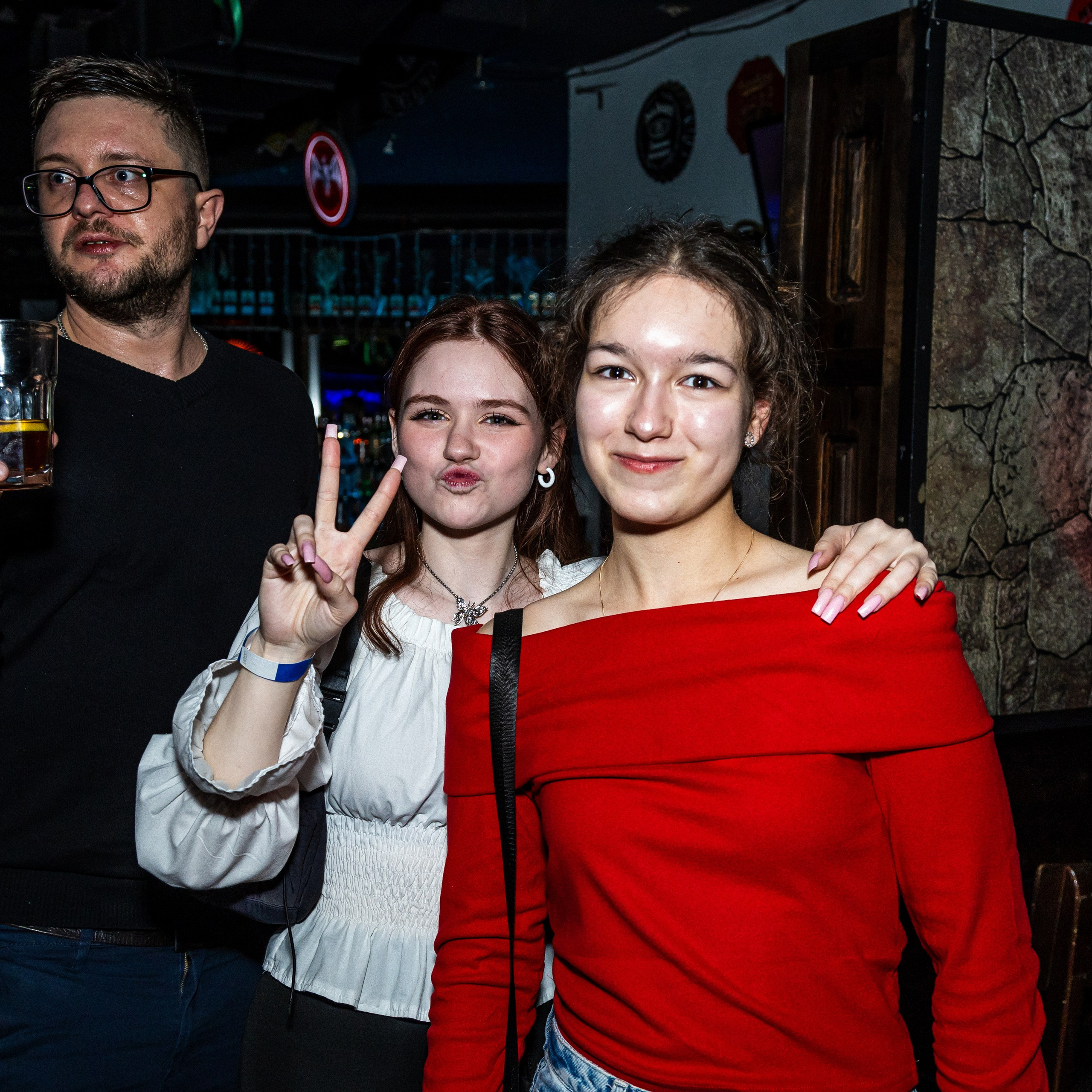 Клубы. Репортажный Фотограф в Москве | Студия| Портрет