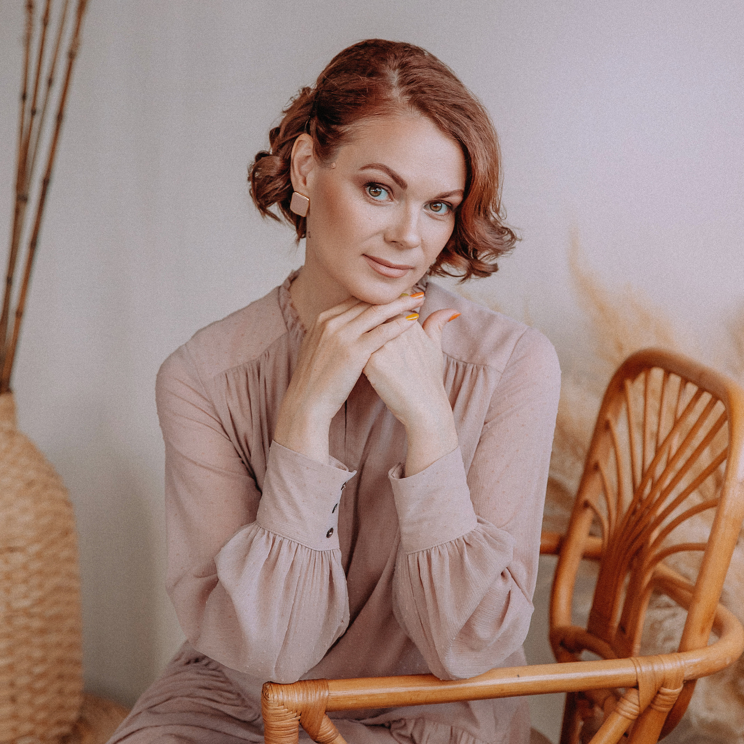 Женственная фотосессия в RootRoom