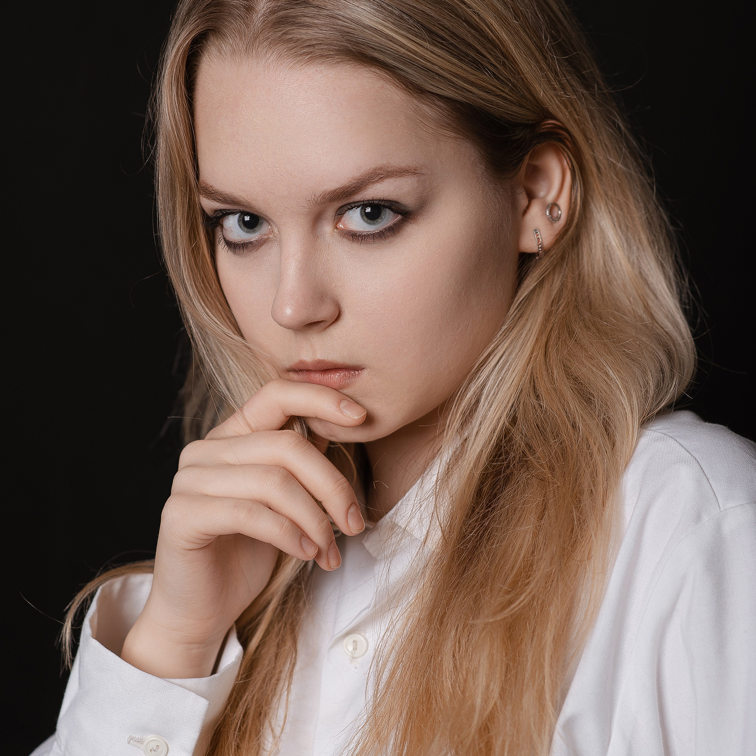 Мария студентка ЯГТИ имени Фирса Шишигина. Портреты.