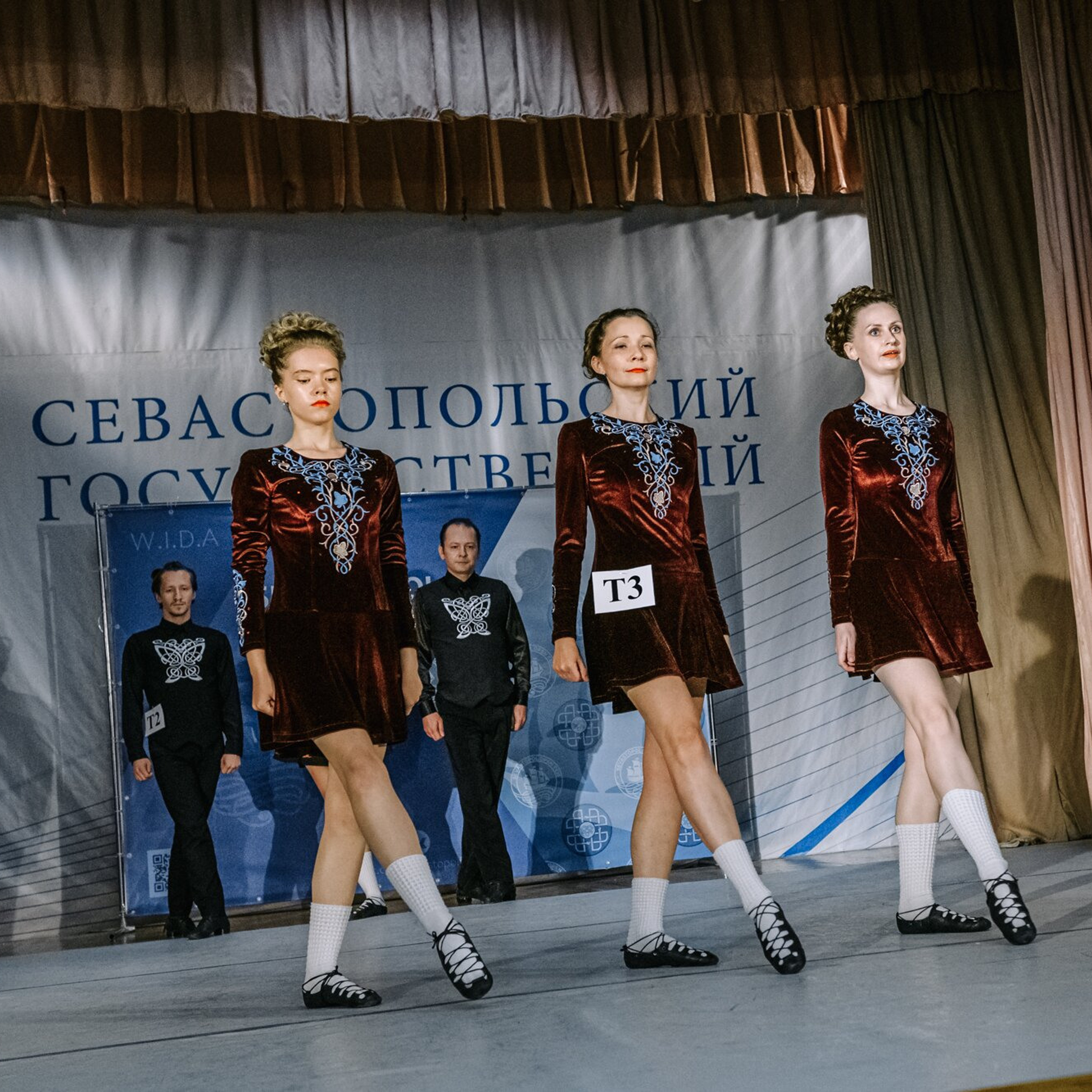 Three Hands. Коваленко Светлана, фотограф в Москве. Концерты, события и люди