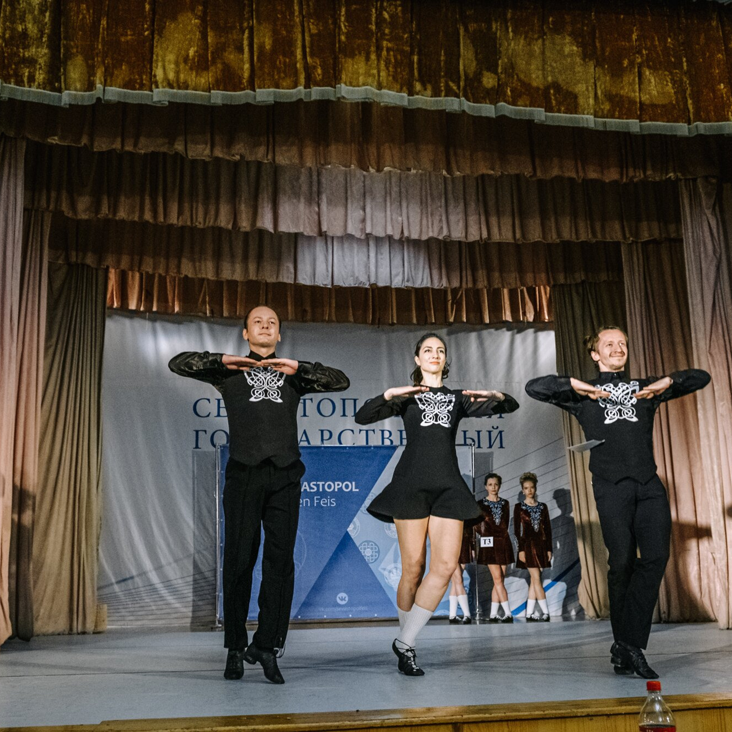 Three Hands. Коваленко Светлана, фотограф в Москве. Концерты, события и люди