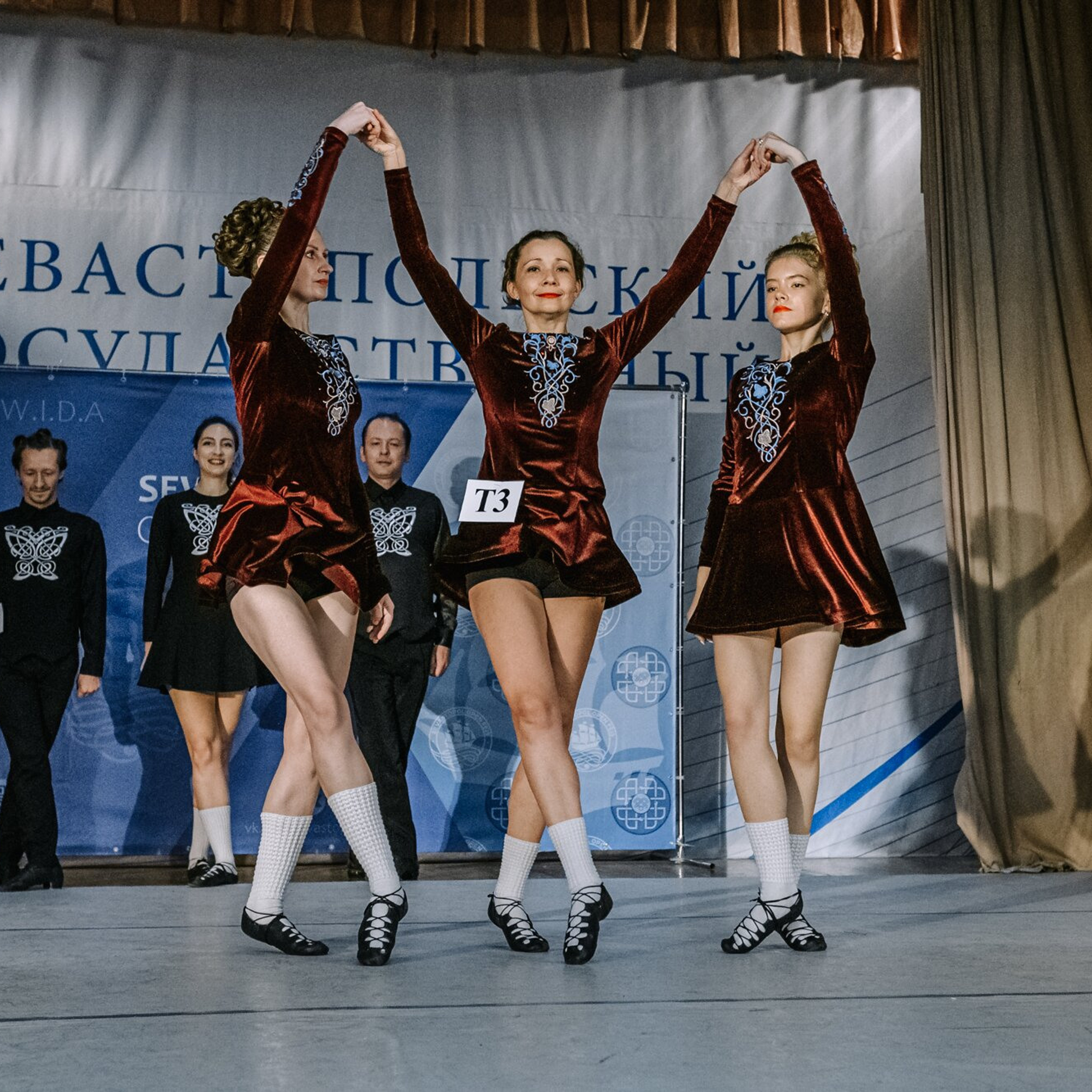 Three Hands. Коваленко Светлана, фотограф в Москве. Концерты, события и люди