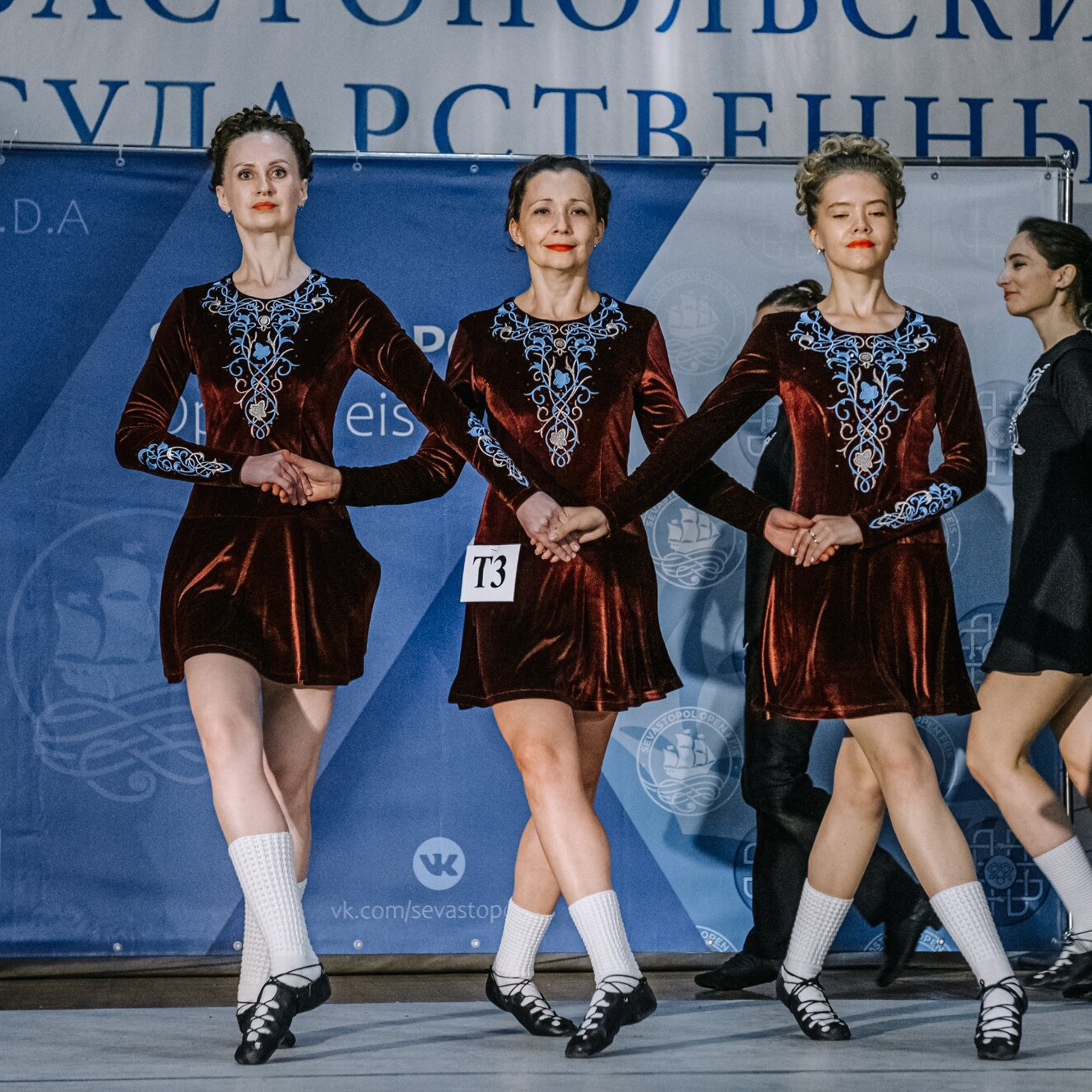 Three Hands. Коваленко Светлана, фотограф в Москве. Концерты, события и люди