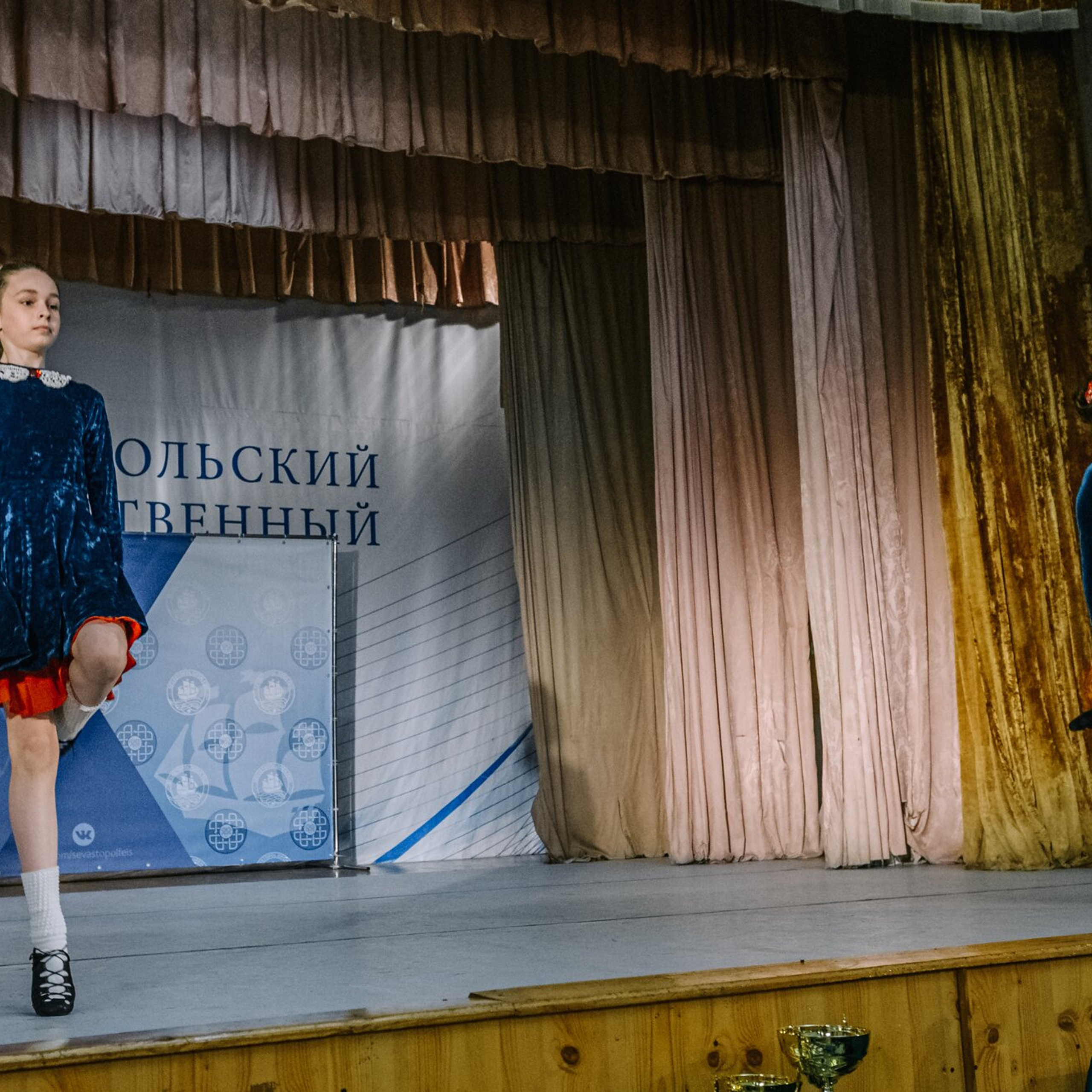 Two Hands. Коваленко Светлана, фотограф в Москве. Концерты, события и люди