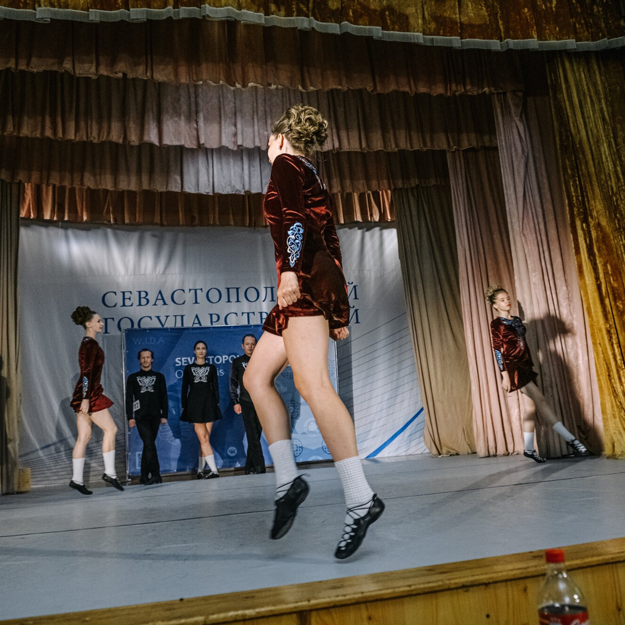 Three Hands. Коваленко Светлана, фотограф в Москве. Концерты, события и люди