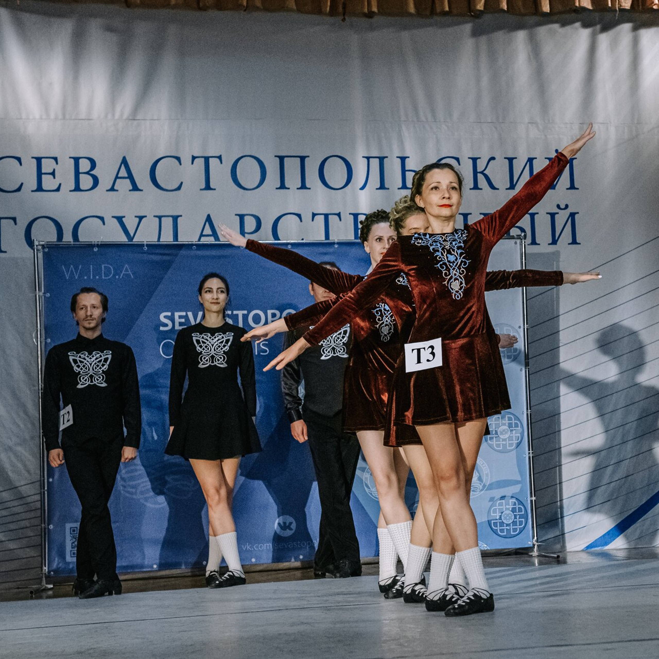 Three Hands. Коваленко Светлана, фотограф в Москве. Концерты, события и люди