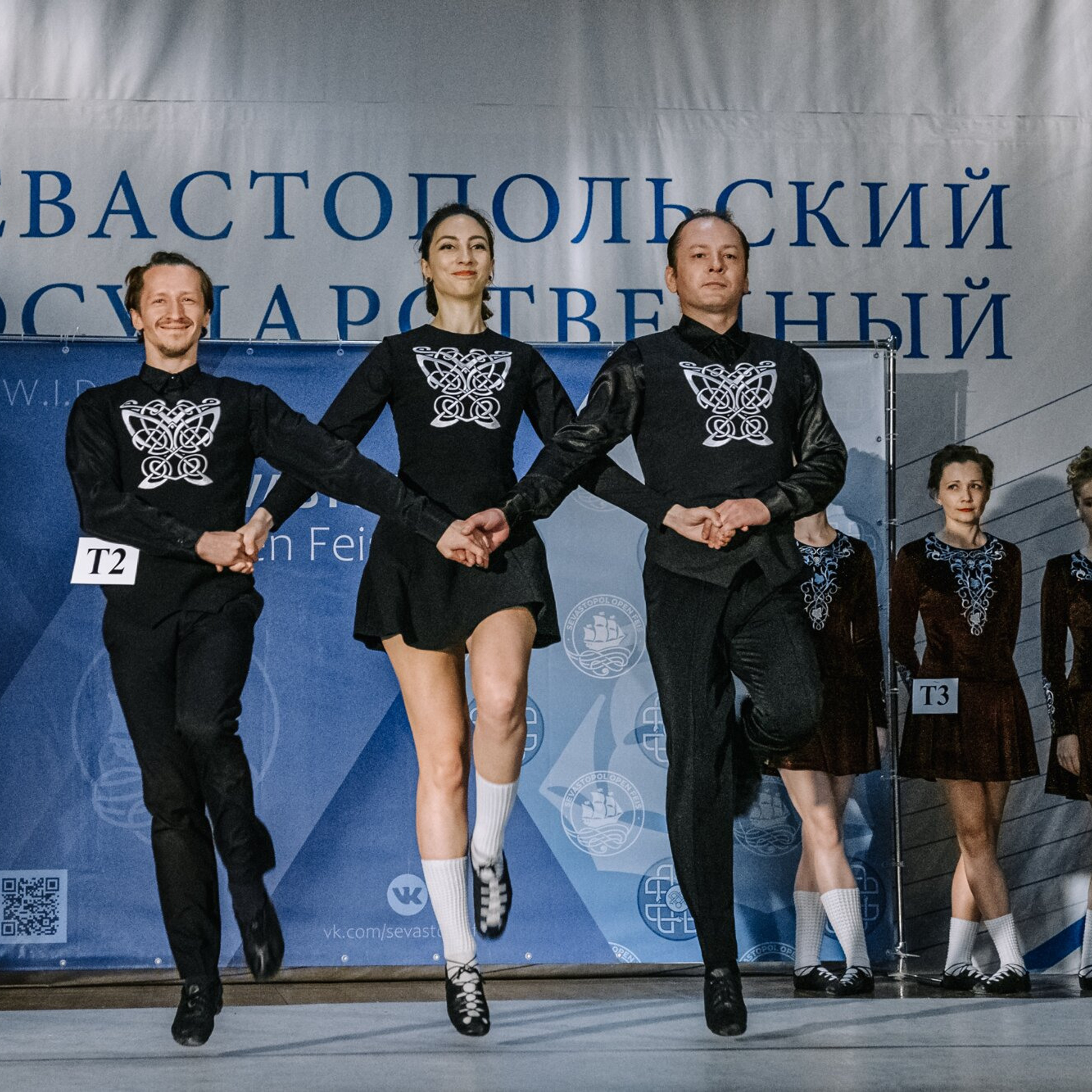 Three Hands. Коваленко Светлана, фотограф в Москве. Концерты, события и люди