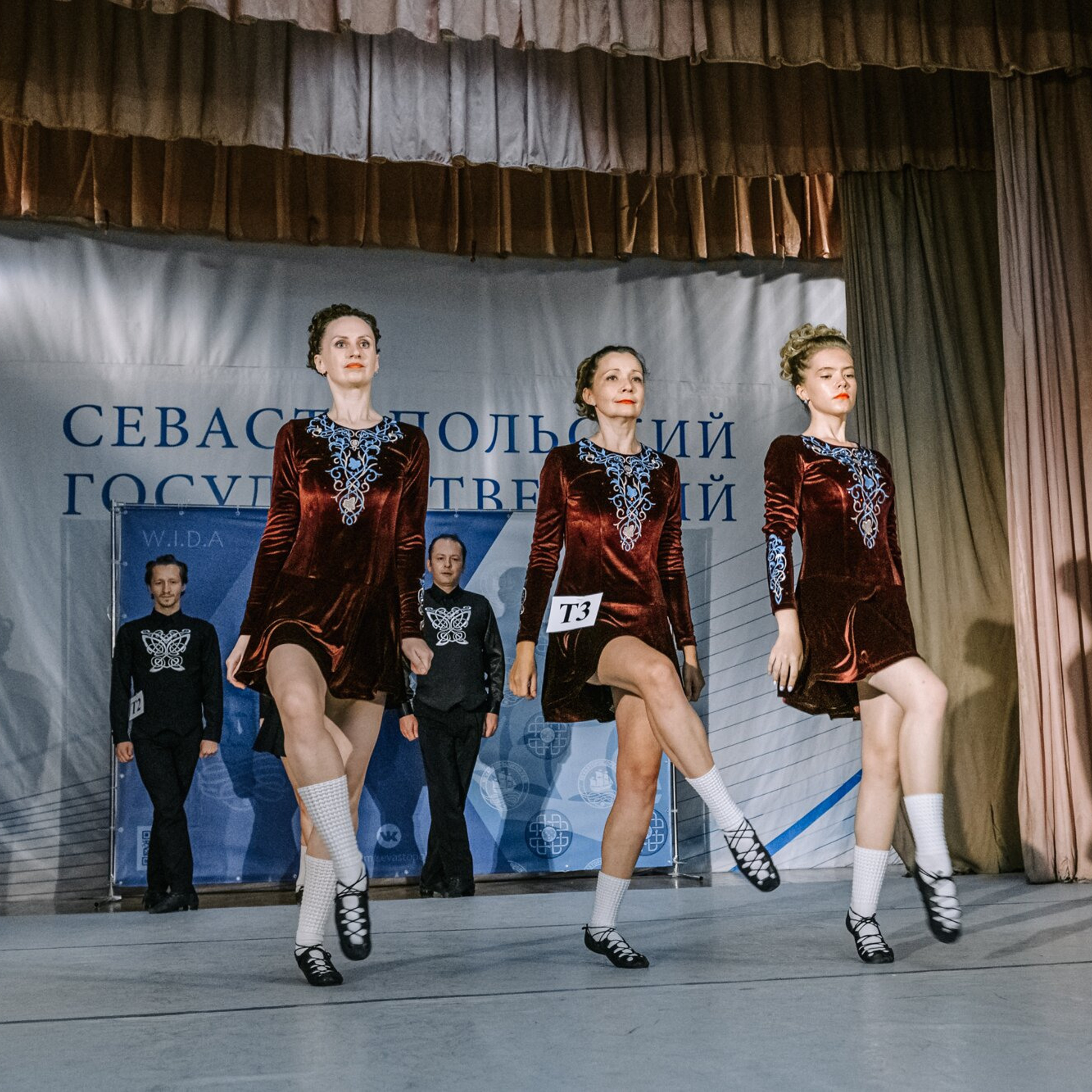 Three Hands. Коваленко Светлана, фотограф в Москве. Концерты, события и люди