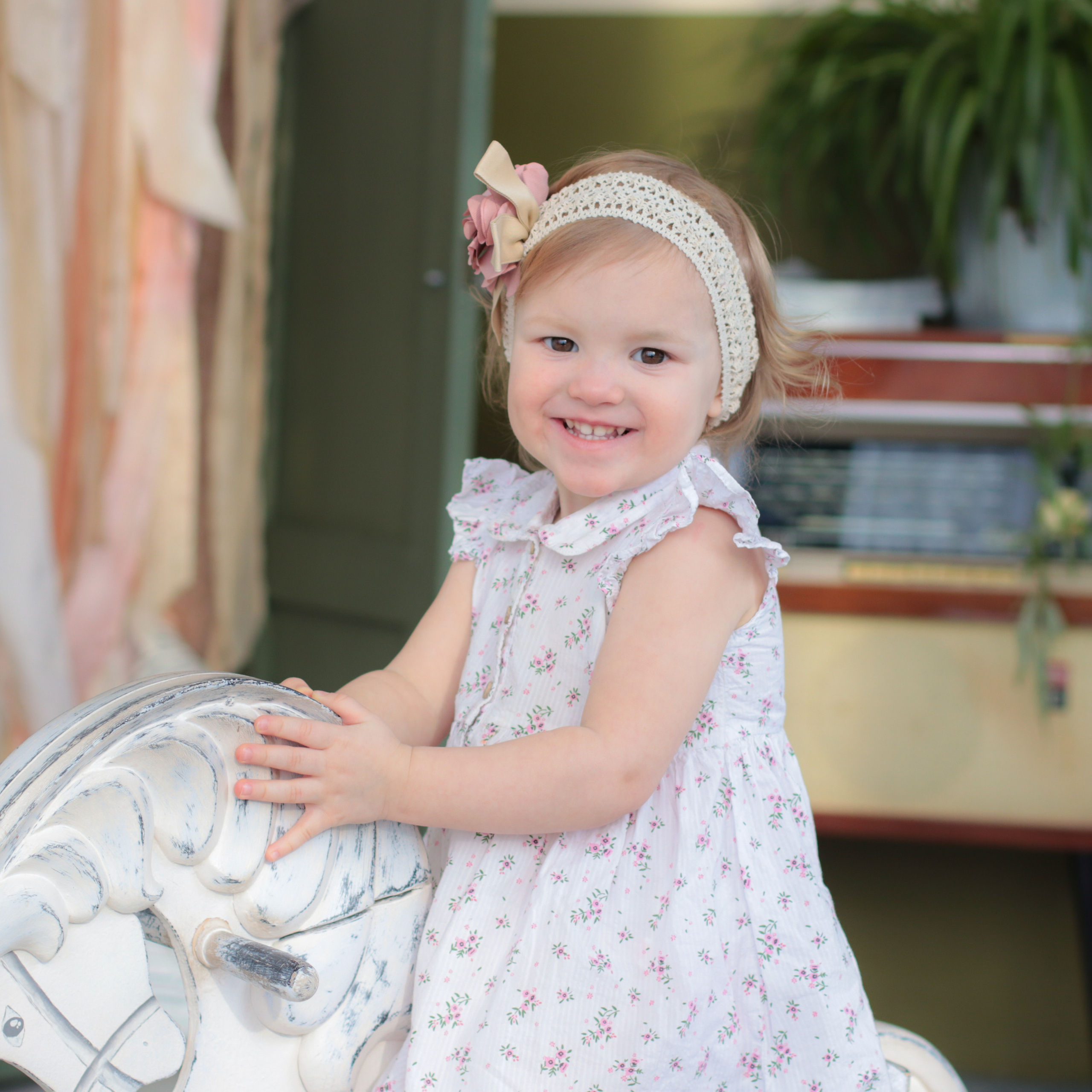 Малышка в студии