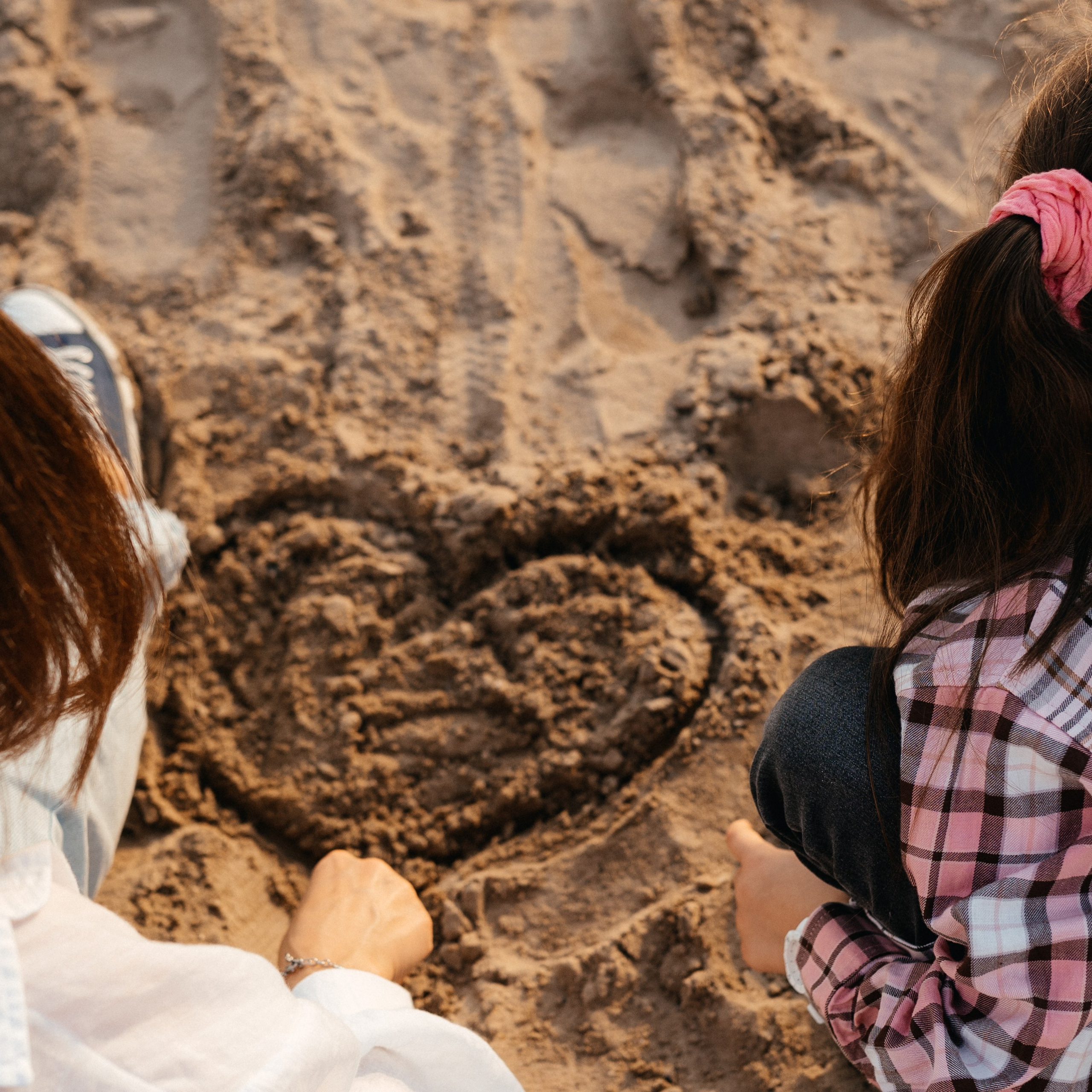 Вика и Наташа