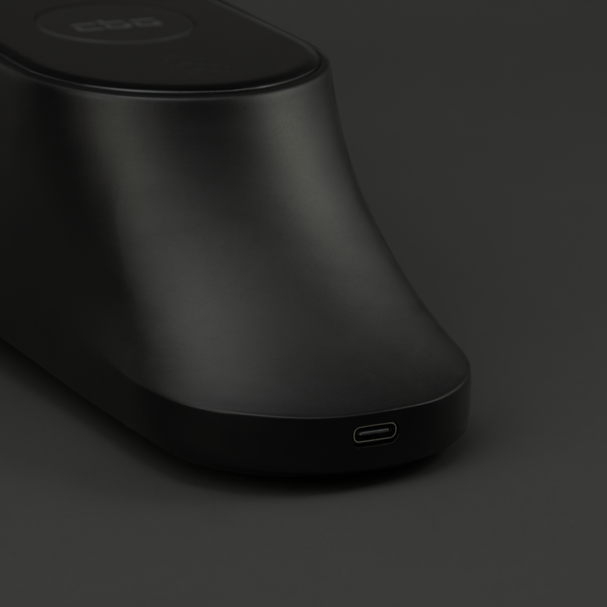 Elements. Viktoria Boyarina — Product & Beauty Filmmaker | Product Video