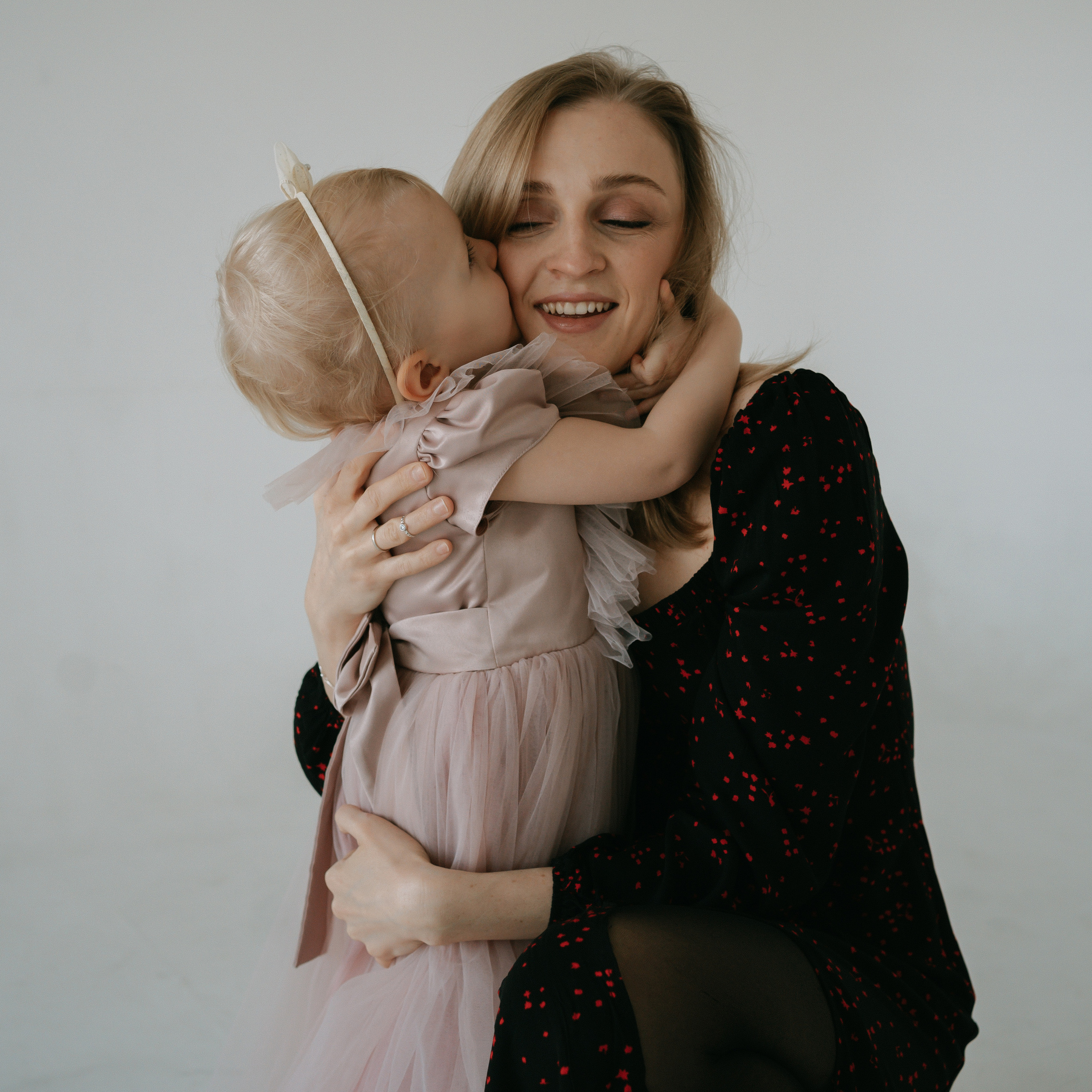 Костя, Яна, Елена, Софа