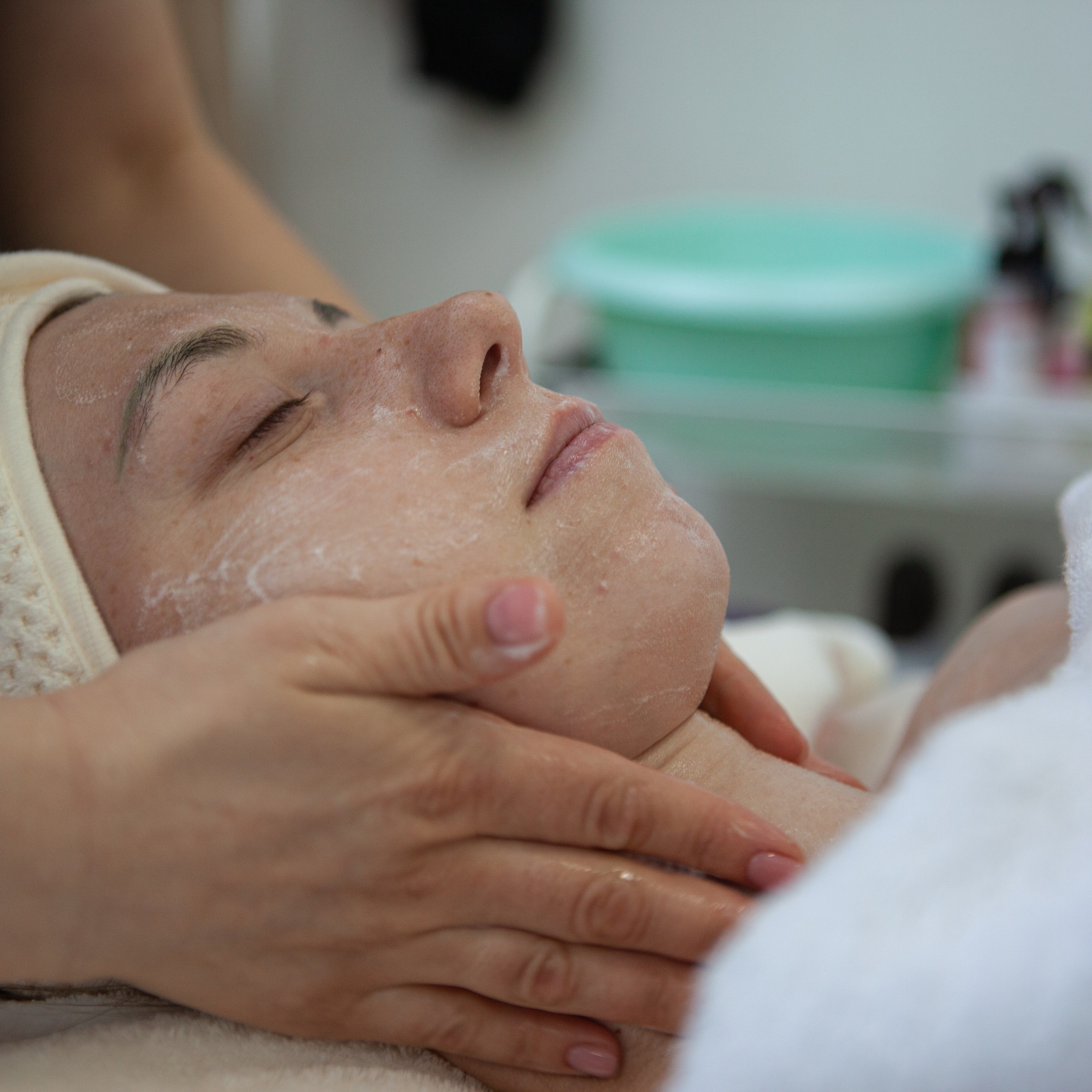 Мастер массажа и эпиляции