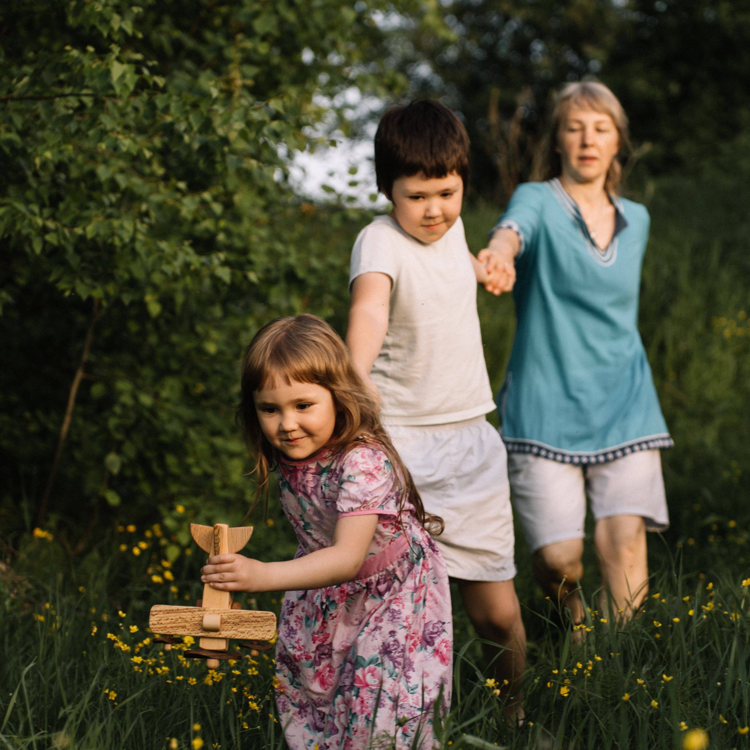 Алёна, Айнур, Лея