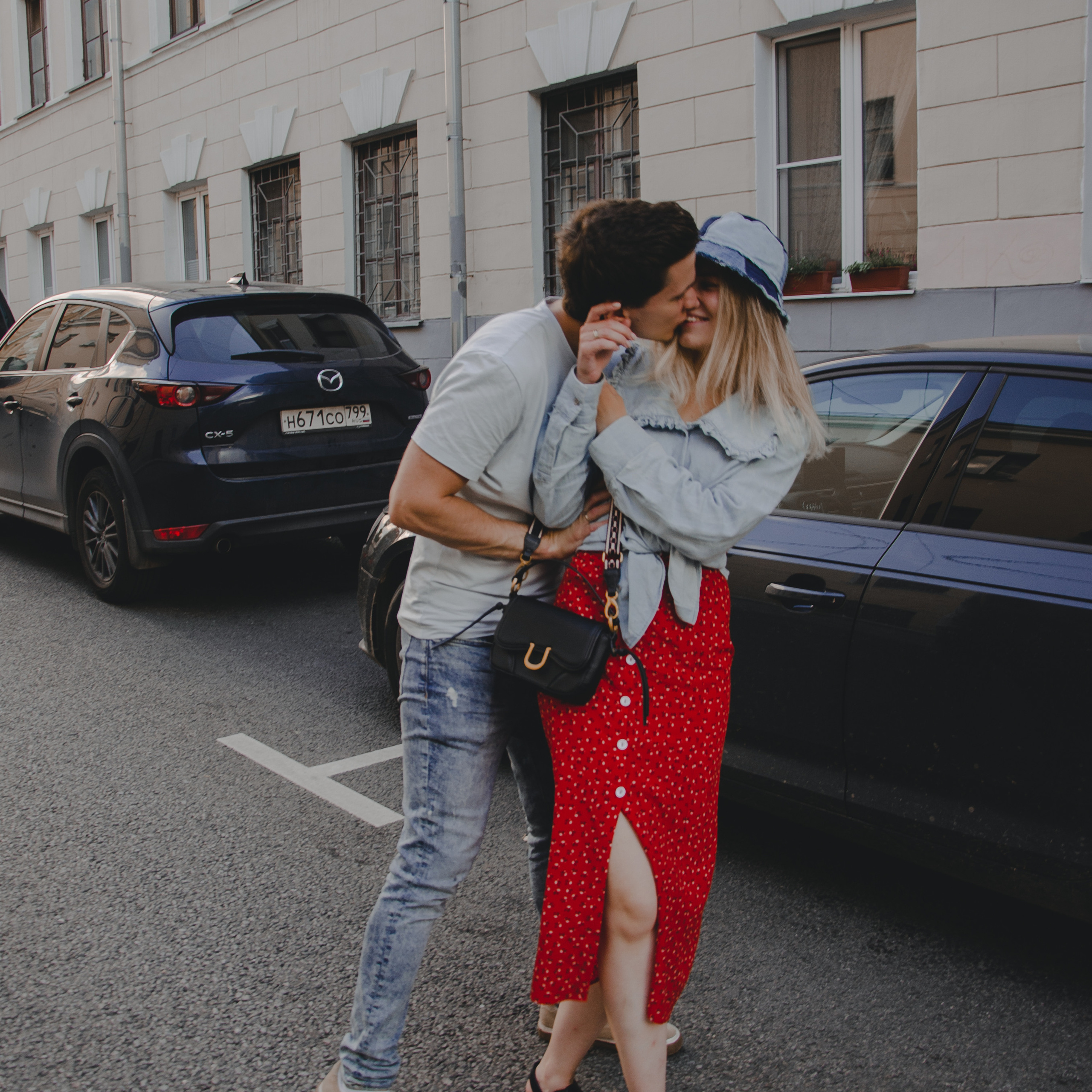 Миша и Катя