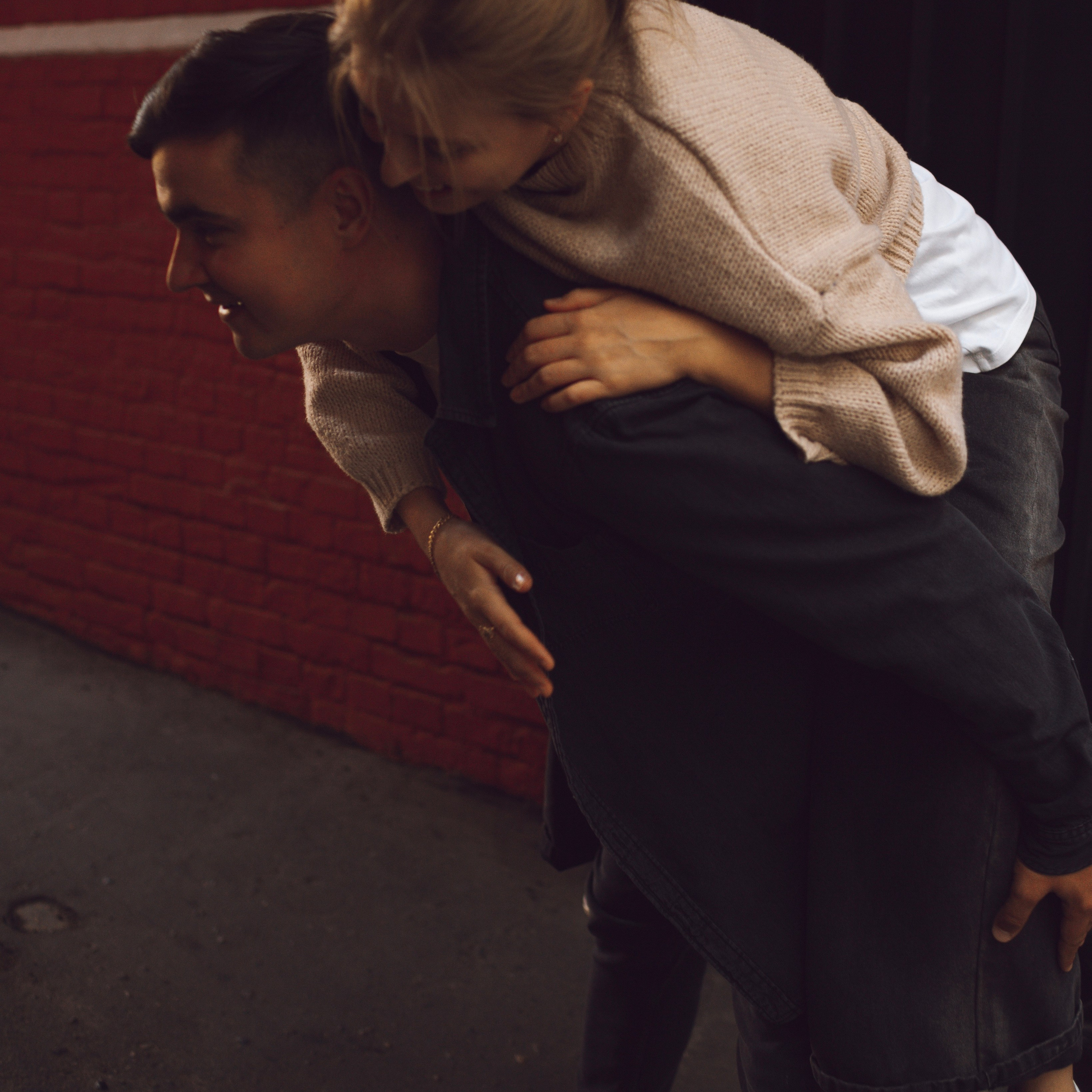 Женский и лавстори фотограф в Москве Елена Аксютко