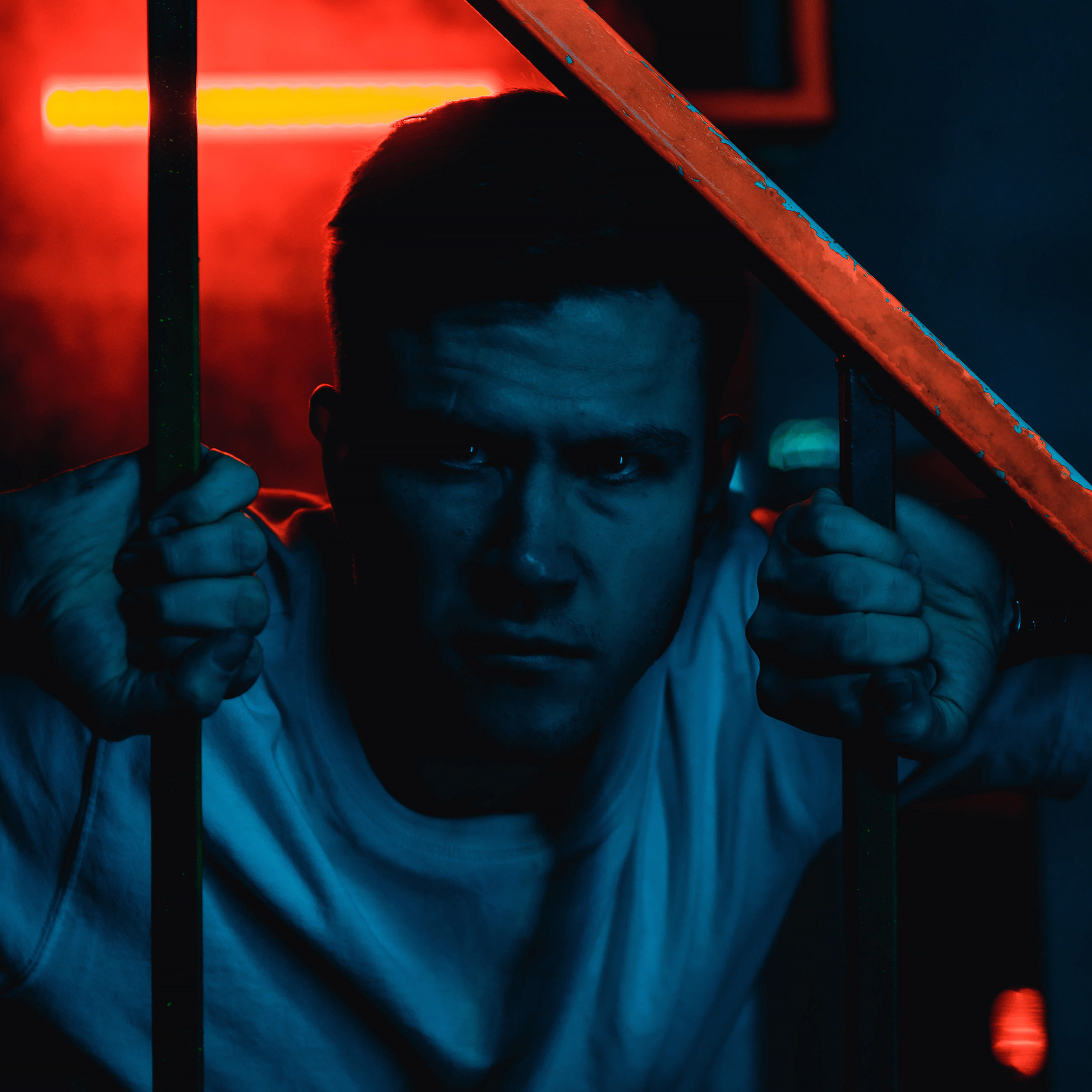 Руслан | Neon. W&T Studio Studio photo and video content creation