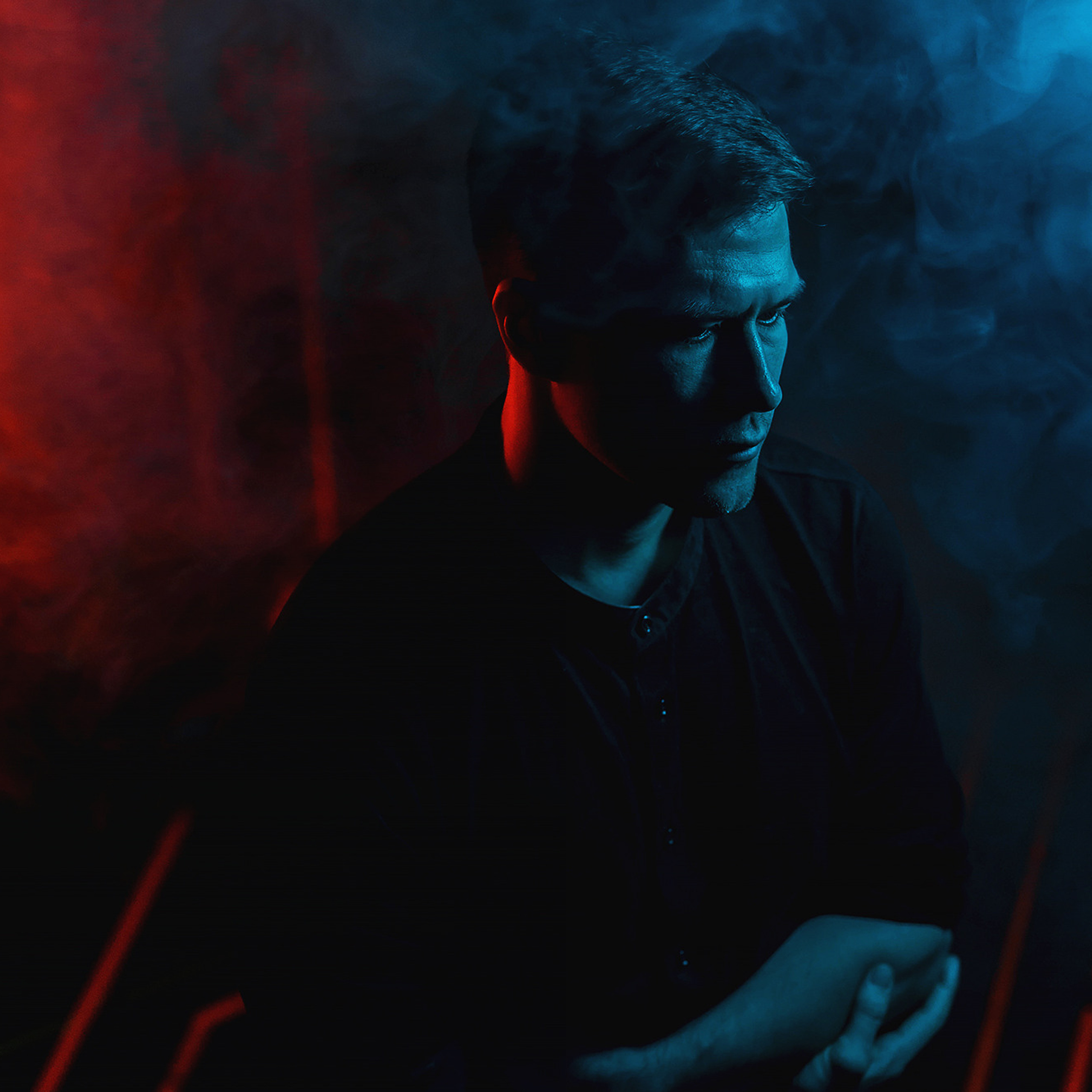 Руслан | Neon. W&T Studio Studio photo and video content creation