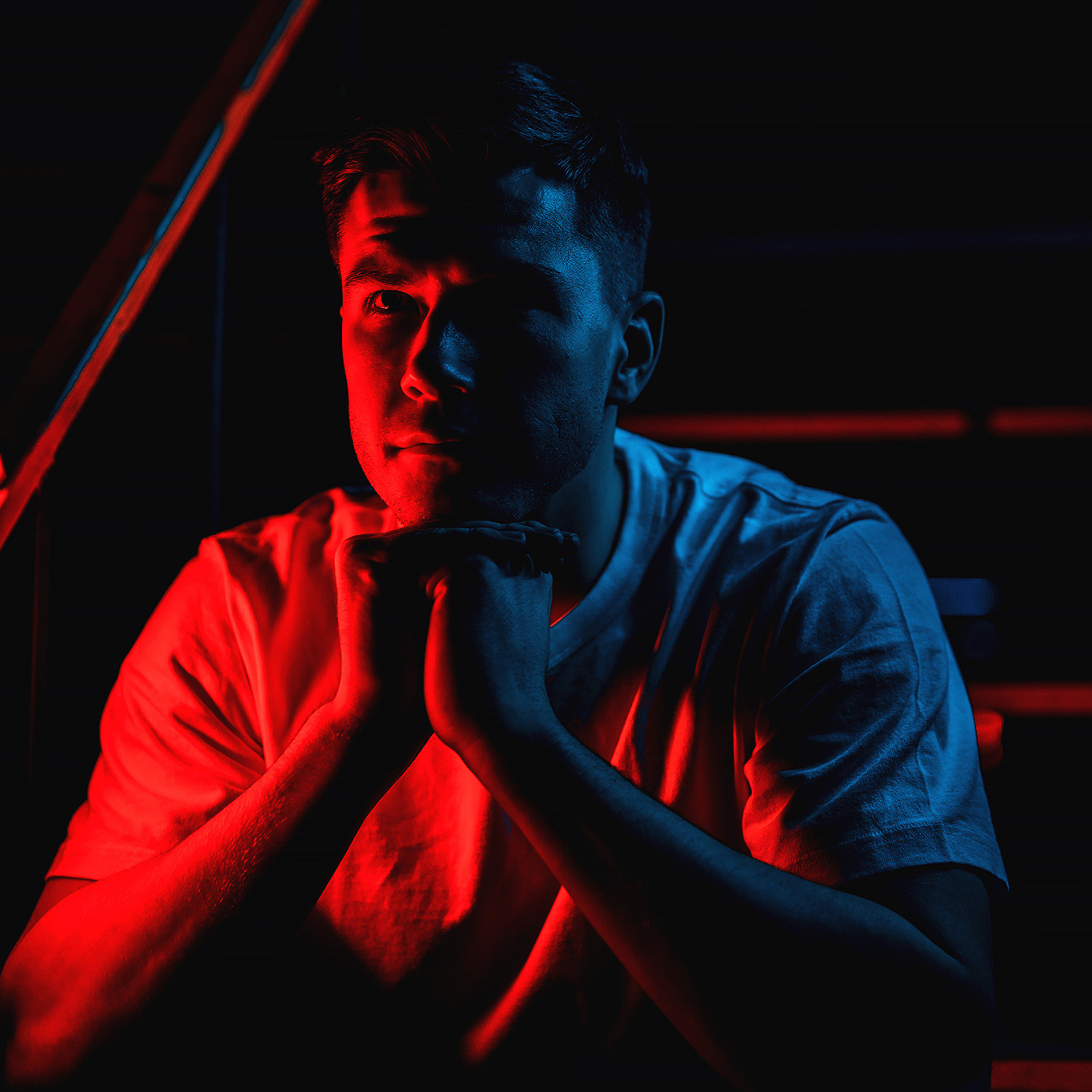 Руслан | Neon. W&T Studio Studio photo and video content creation