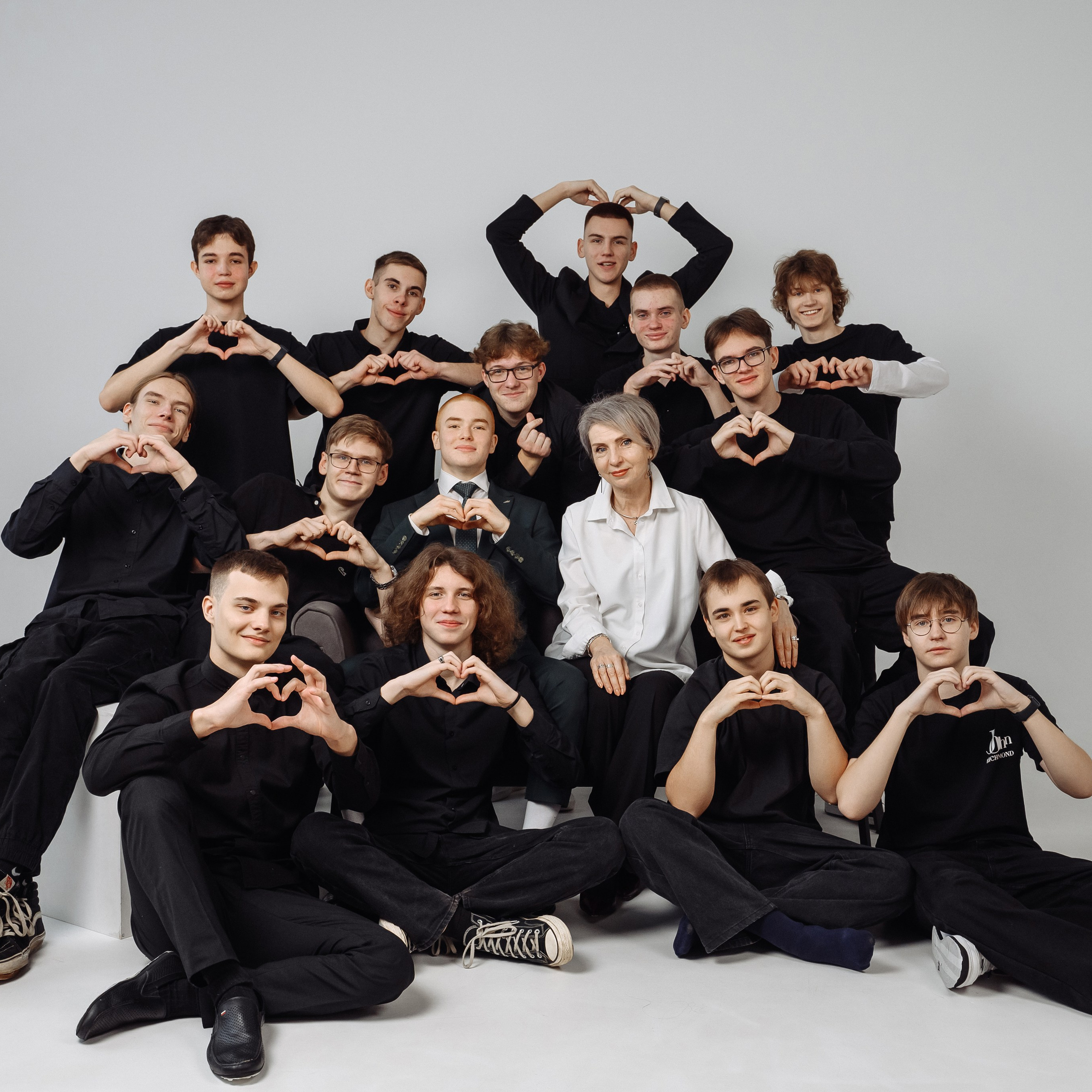 ВЫПУСКНИКИ 11 КЛАСС