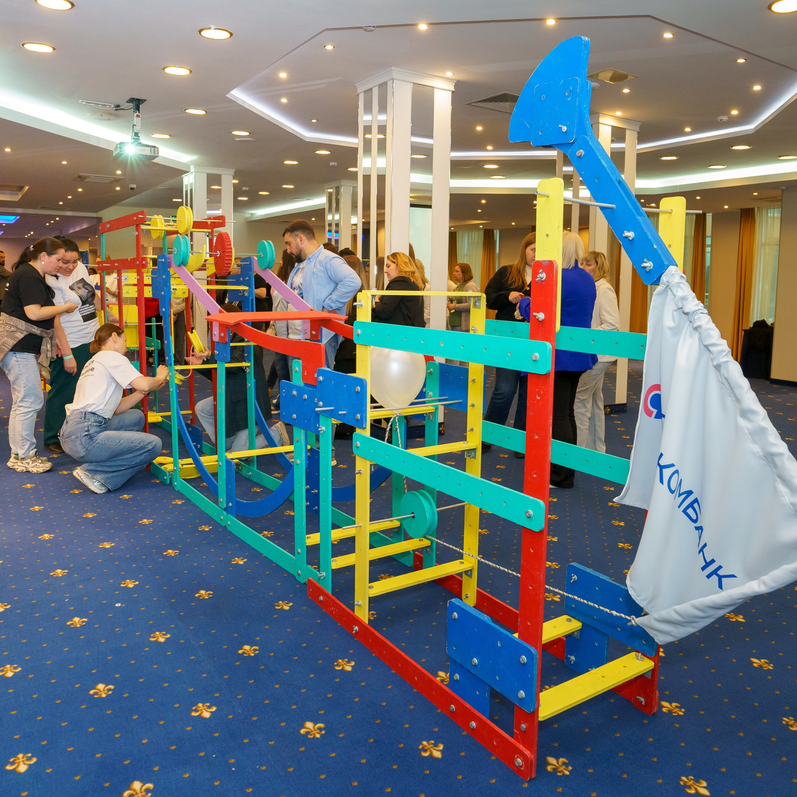 Корпоратив Совкомбанк