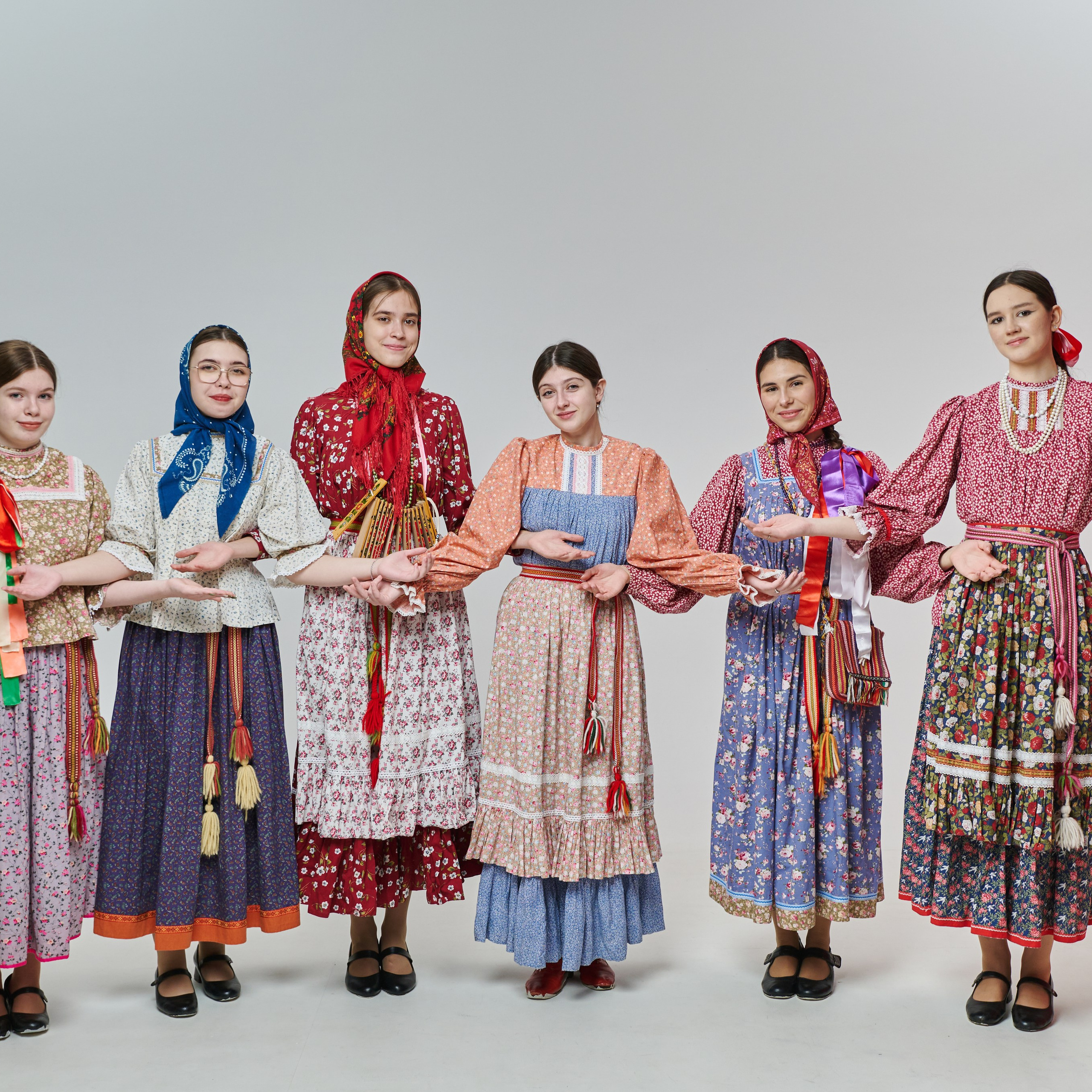 Евгения Зонтикова и ансамбль «Радоница». Фотограф Юлия Старцева Тюмень