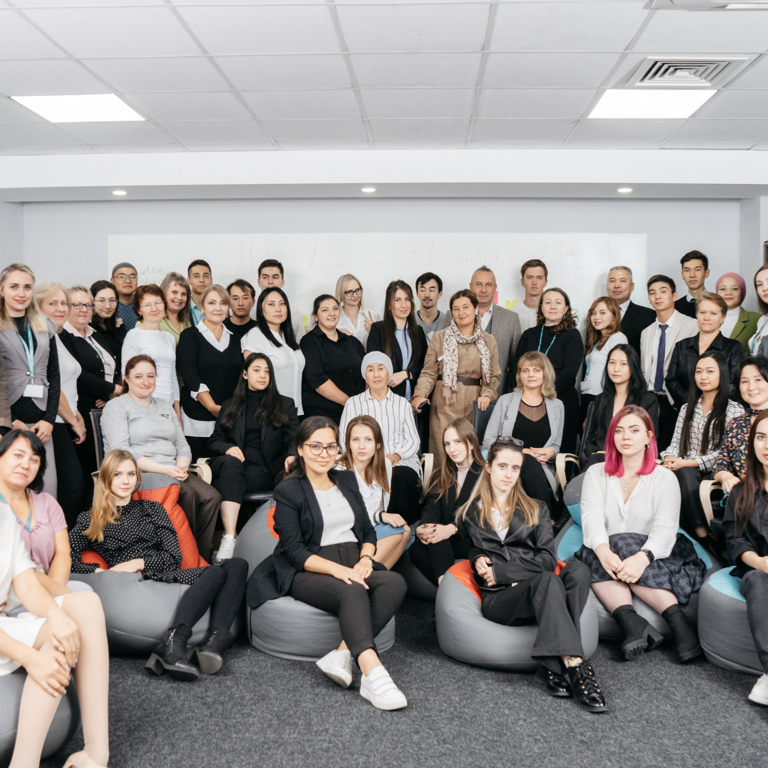 Отзывы о фотографе в Алматы. Фотограф в Алматы Сиражев Карымсак. Фотосессия, бизнес портреты