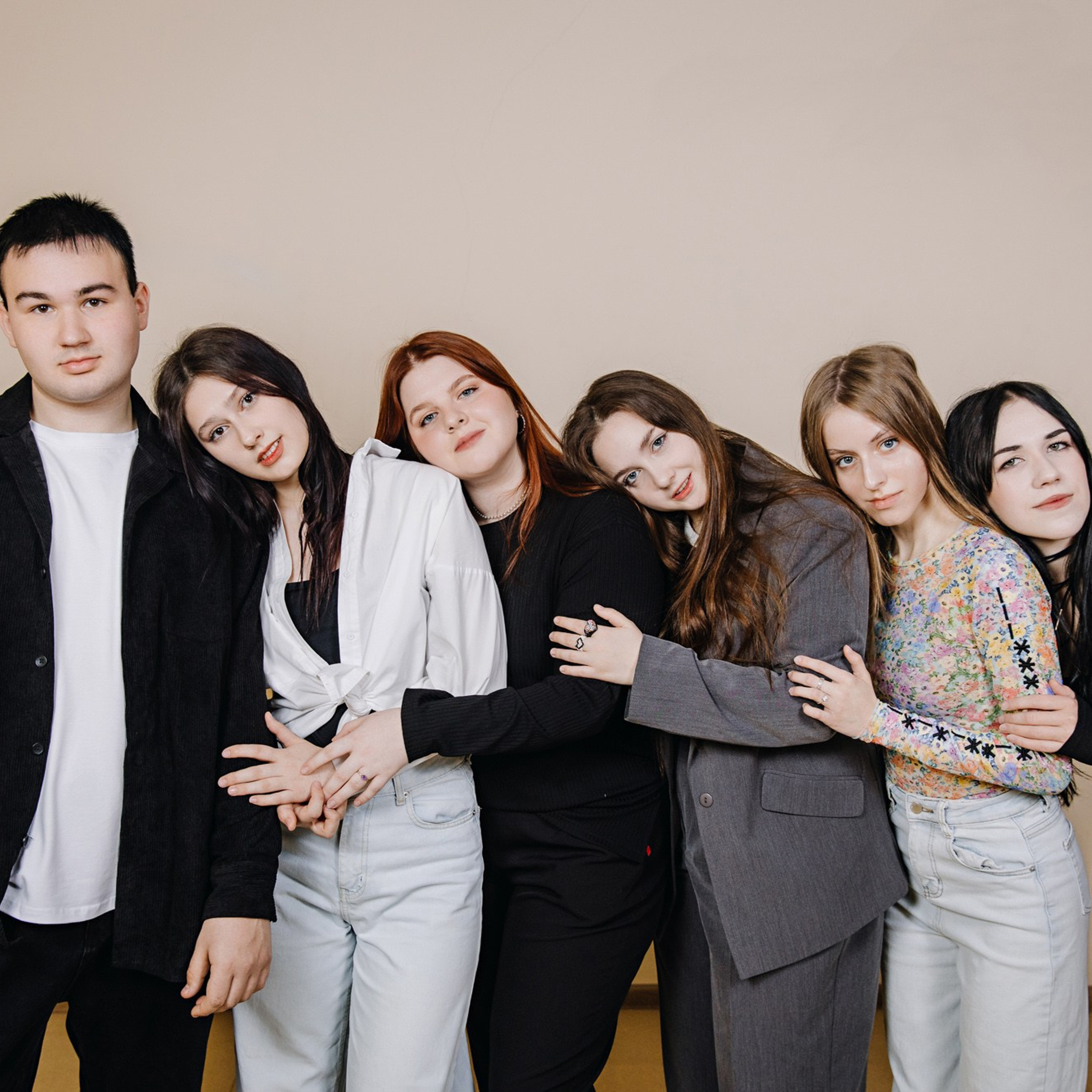 Съемка для выпускников старших классов – профессиональные фото  школьников 10-11 классов. Школьная съемка и создание выпускных альбомов в Нижнем Новгороде