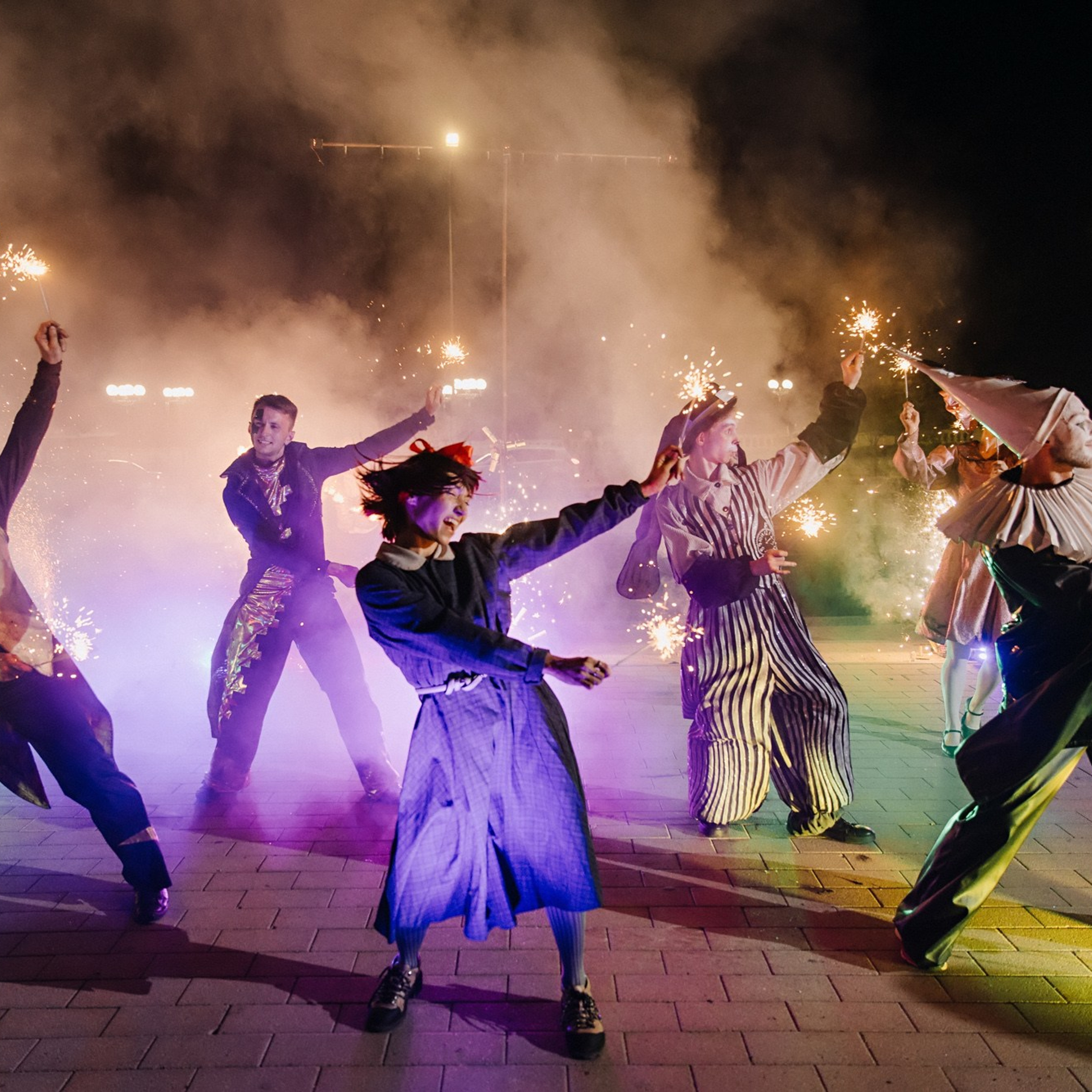 Выпускная фотосессия | Репортаж и съемка на фотозоне. Школьная съемка и создание выпускных альбомов в Нижнем Новгороде