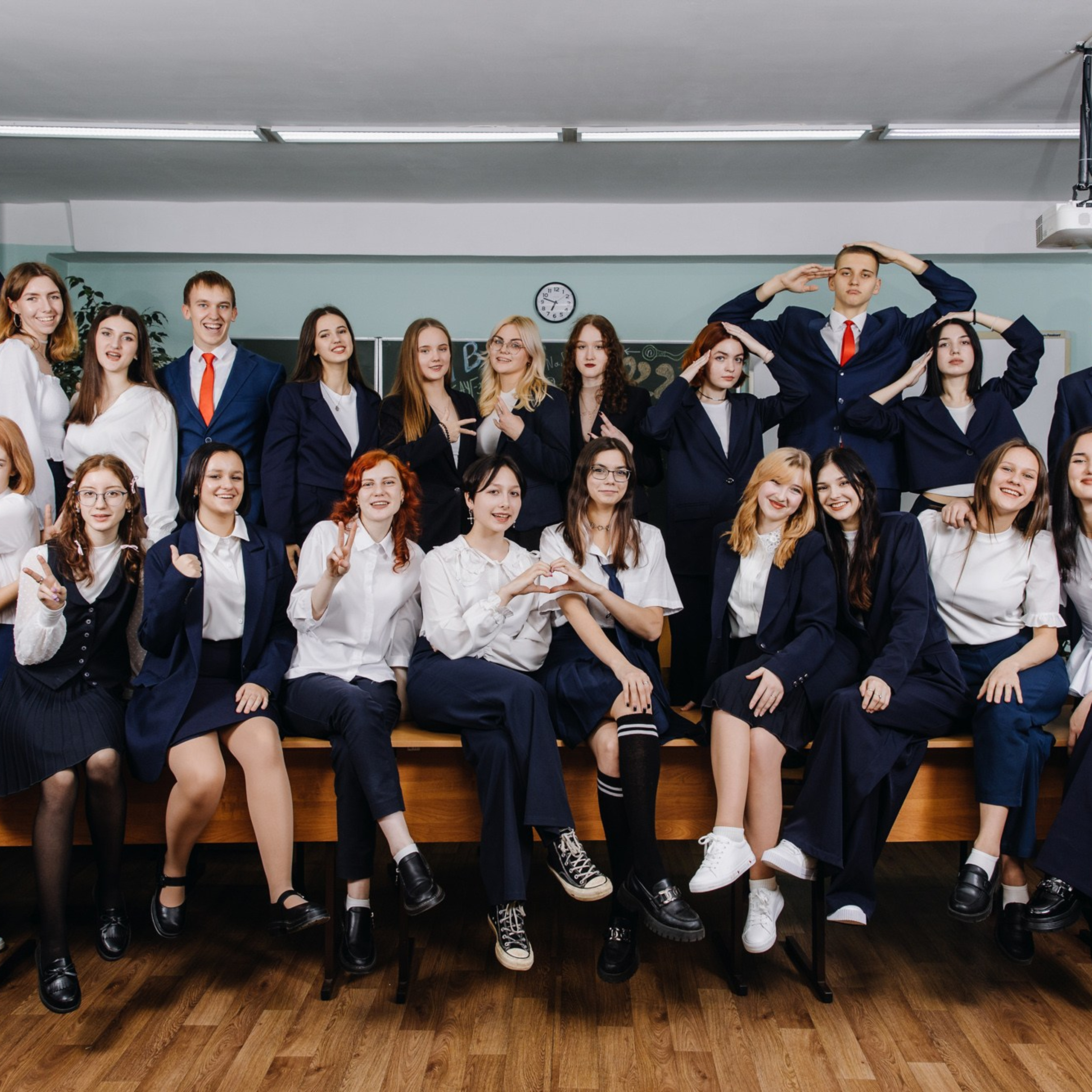 Съемка для выпускников старших классов – профессиональные фото  школьников 10-11 классов. Школьная съемка и создание выпускных альбомов в Нижнем Новгороде