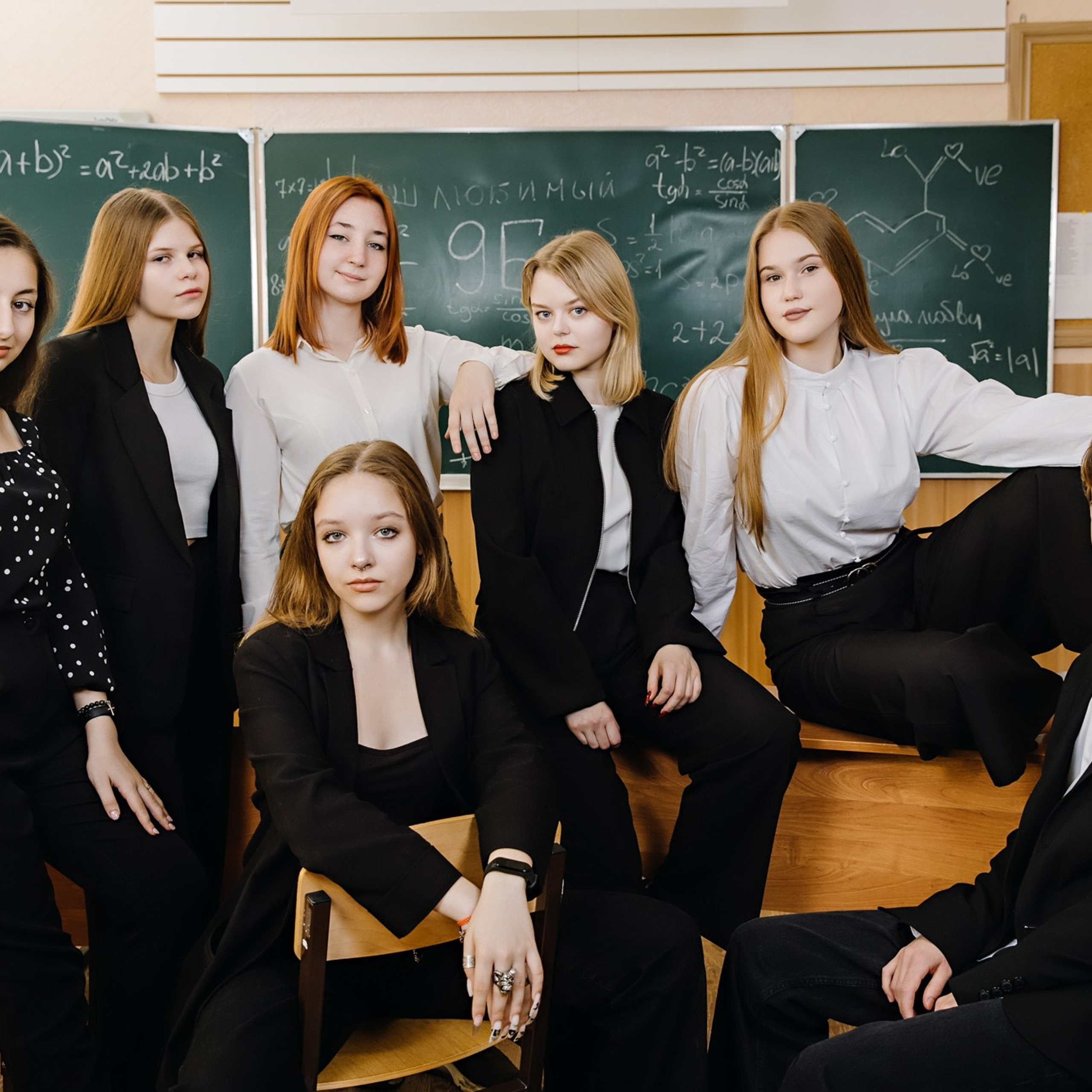 Съемка для выпускников старших классов – профессиональные фото  школьников 10-11 классов. Школьная съемка и создание выпускных альбомов в Нижнем Новгороде