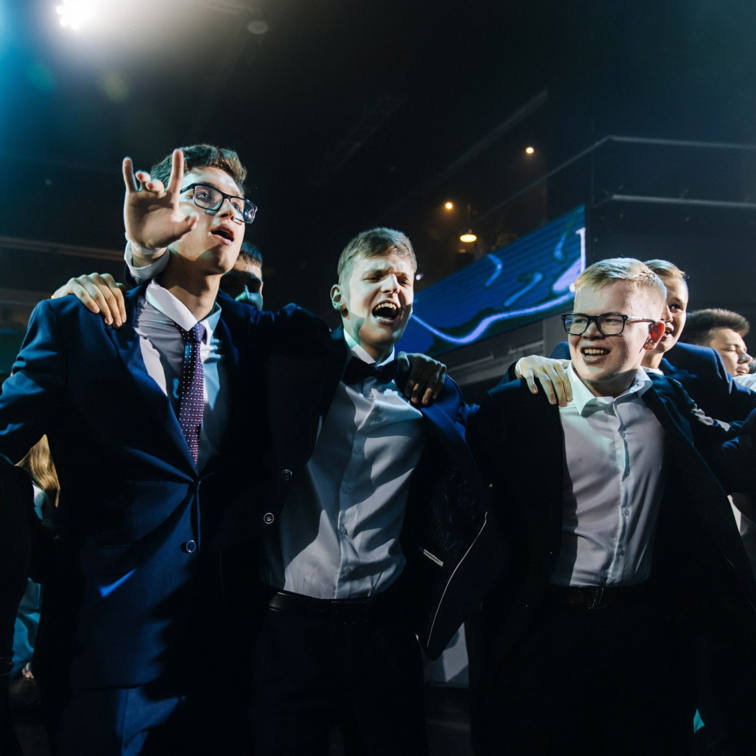 Выпускная фотосессия | Репортаж и съемка на фотозоне. Школьная съемка и создание выпускных альбомов в Нижнем Новгороде