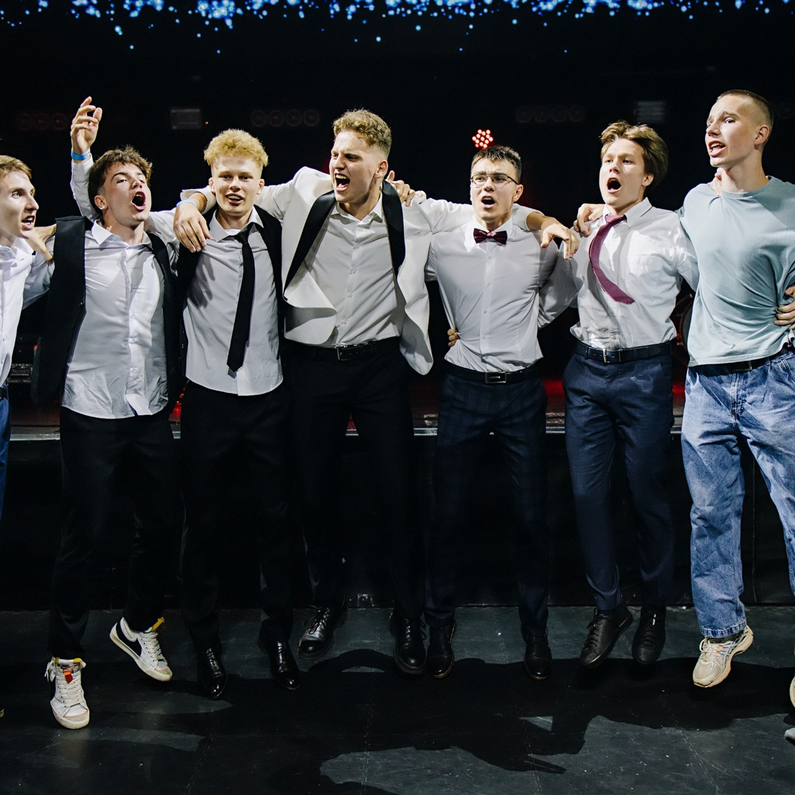 Выпускная фотосессия | Репортаж и съемка на фотозоне. Школьная съемка и создание выпускных альбомов в Нижнем Новгороде