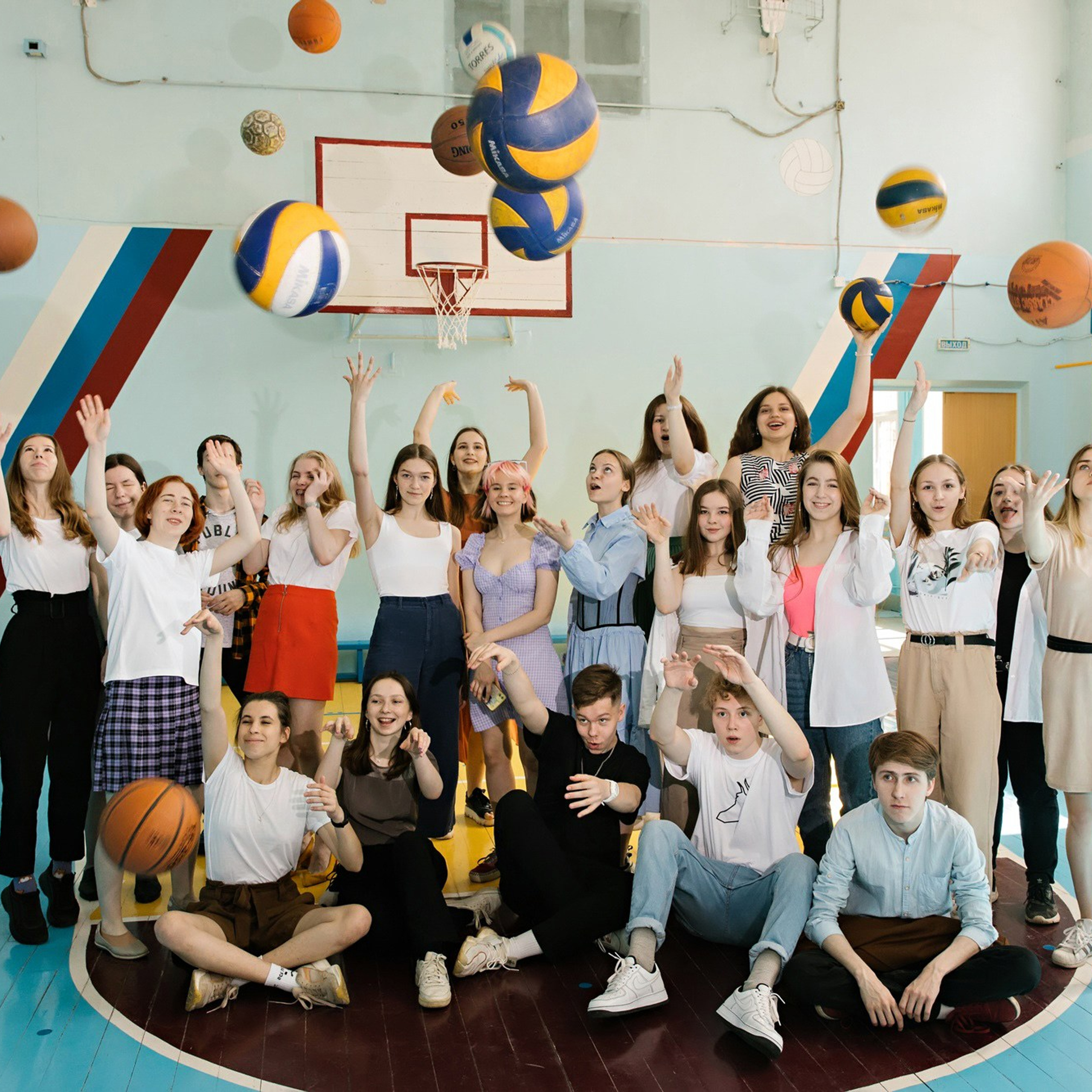 Съемка для выпускников старших классов – профессиональные фото  школьников 10-11 классов. Школьная съемка и создание выпускных альбомов в Нижнем Новгороде