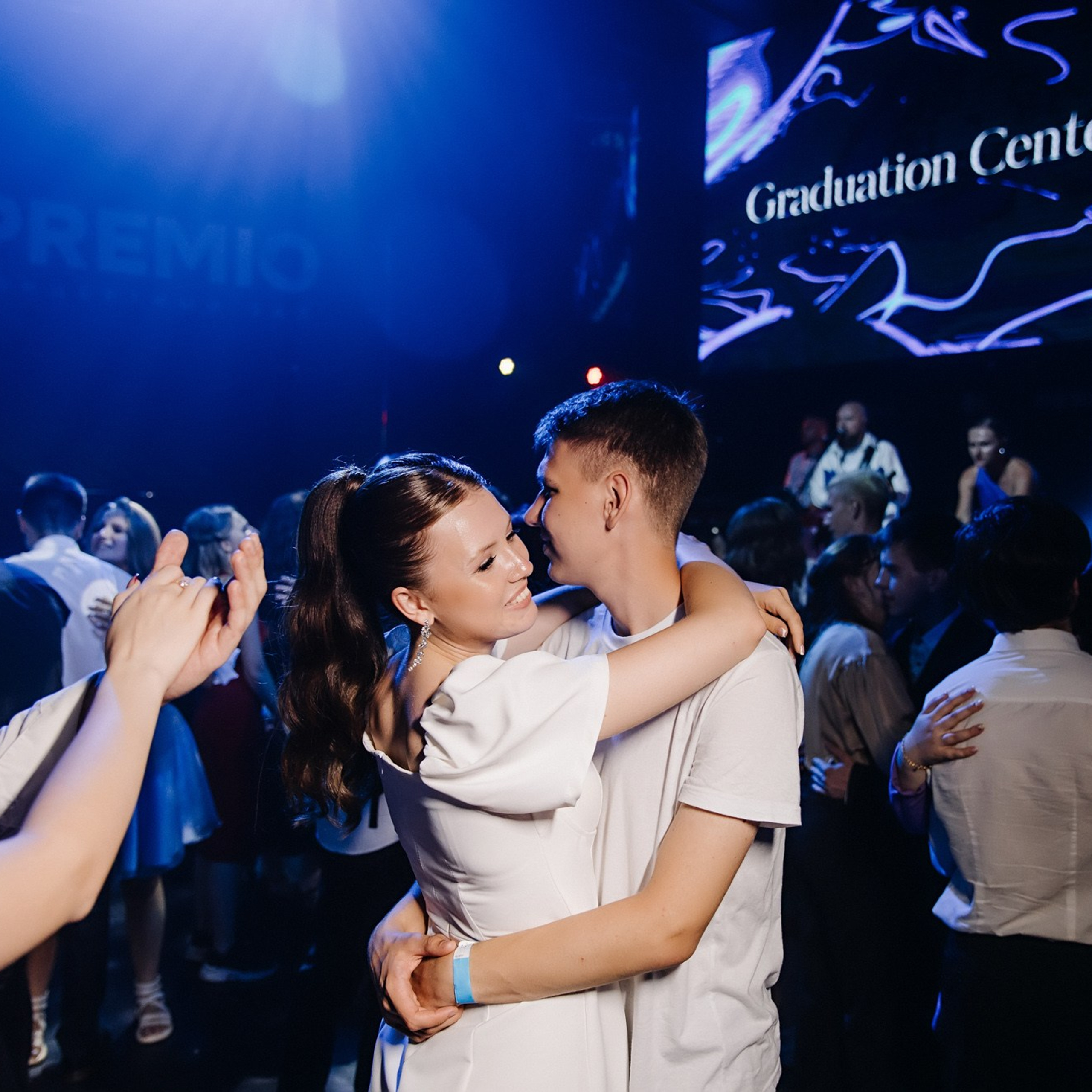 Выпускная фотосессия | Репортаж и съемка на фотозоне. Школьная съемка и создание выпускных альбомов в Нижнем Новгороде