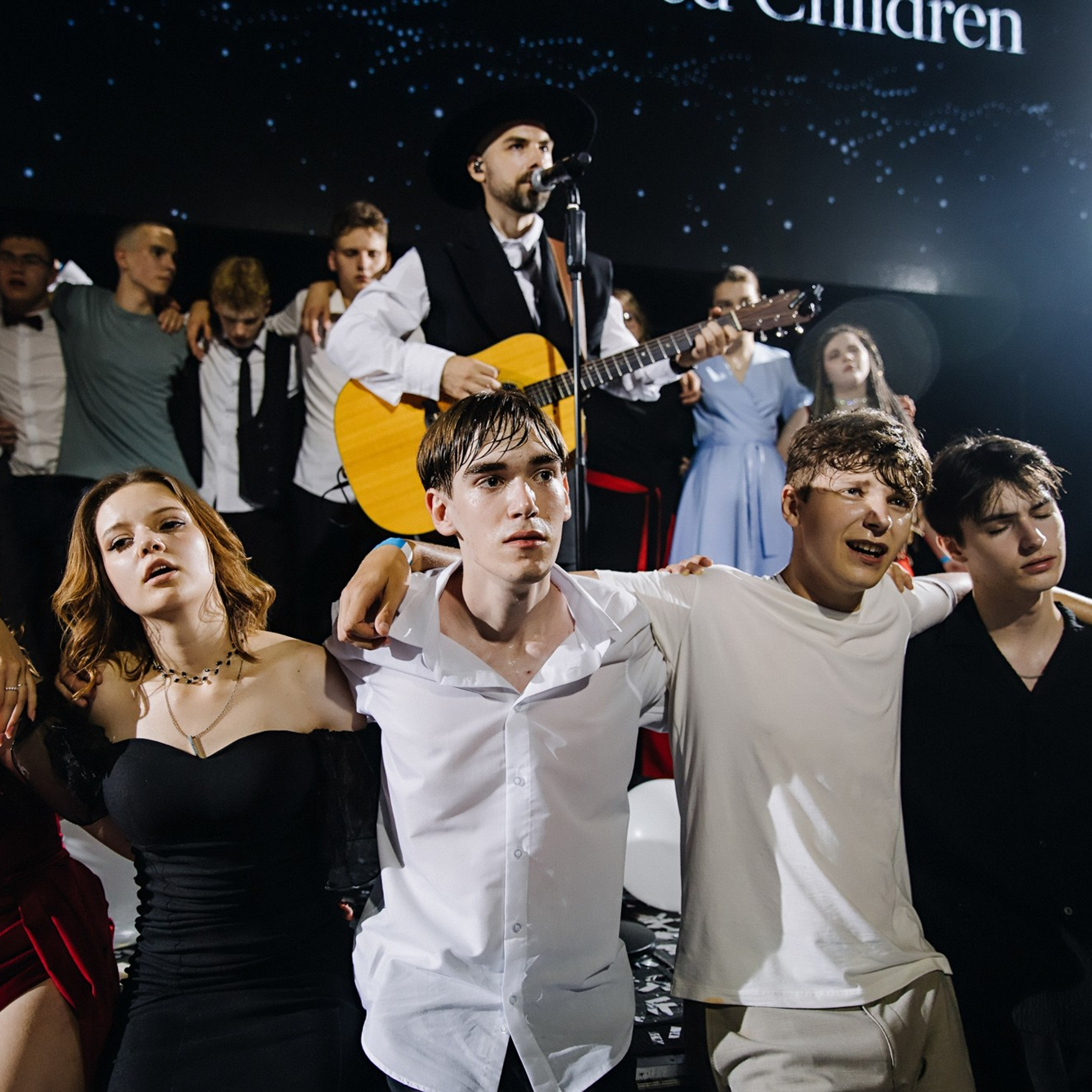 Выпускная фотосессия | Репортаж и съемка на фотозоне. Школьная съемка и создание выпускных альбомов в Нижнем Новгороде